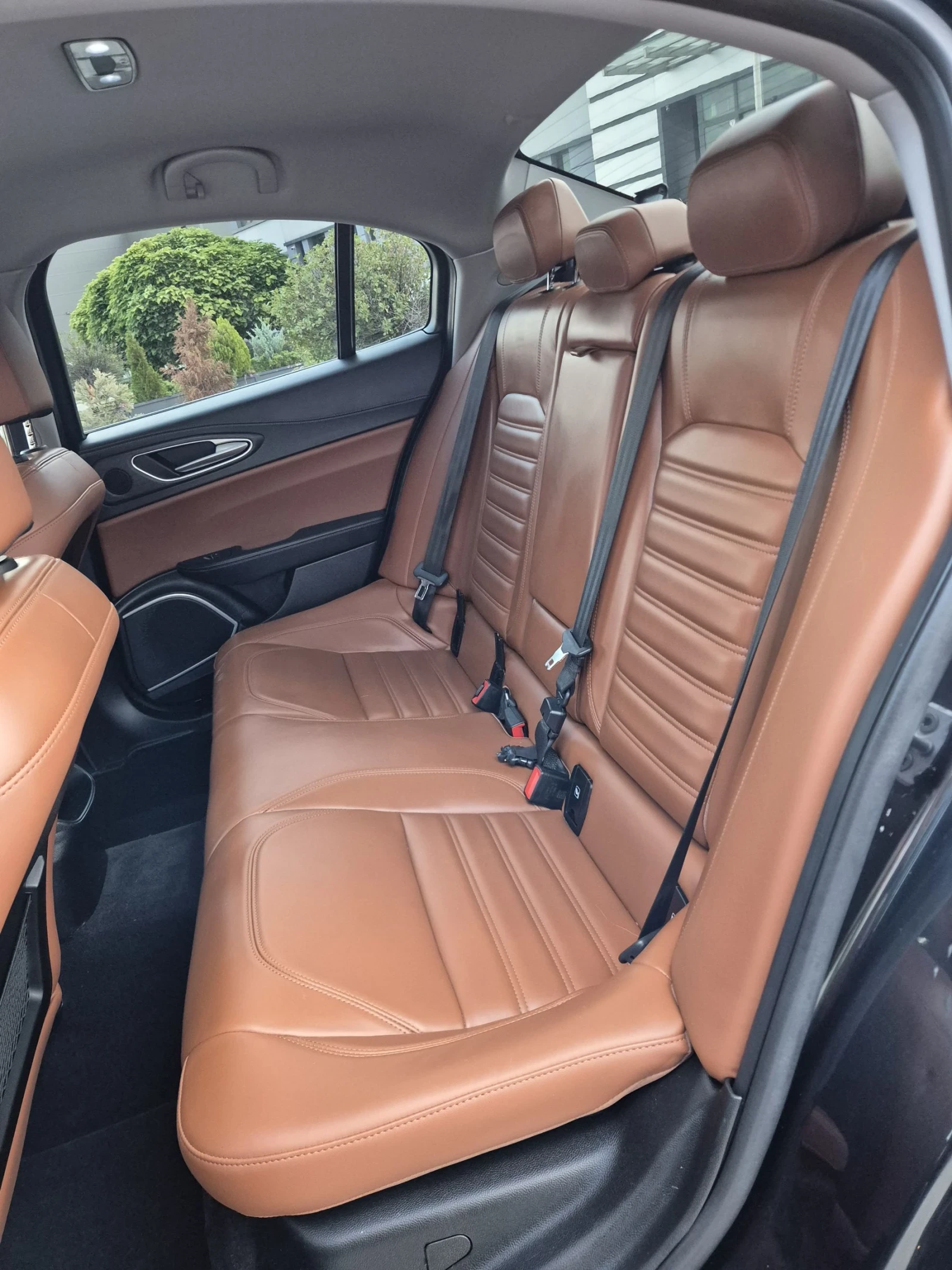 Alfa Romeo Giulia 2.2JTDm 180hp RWD AT8 | Mobile.bg   12