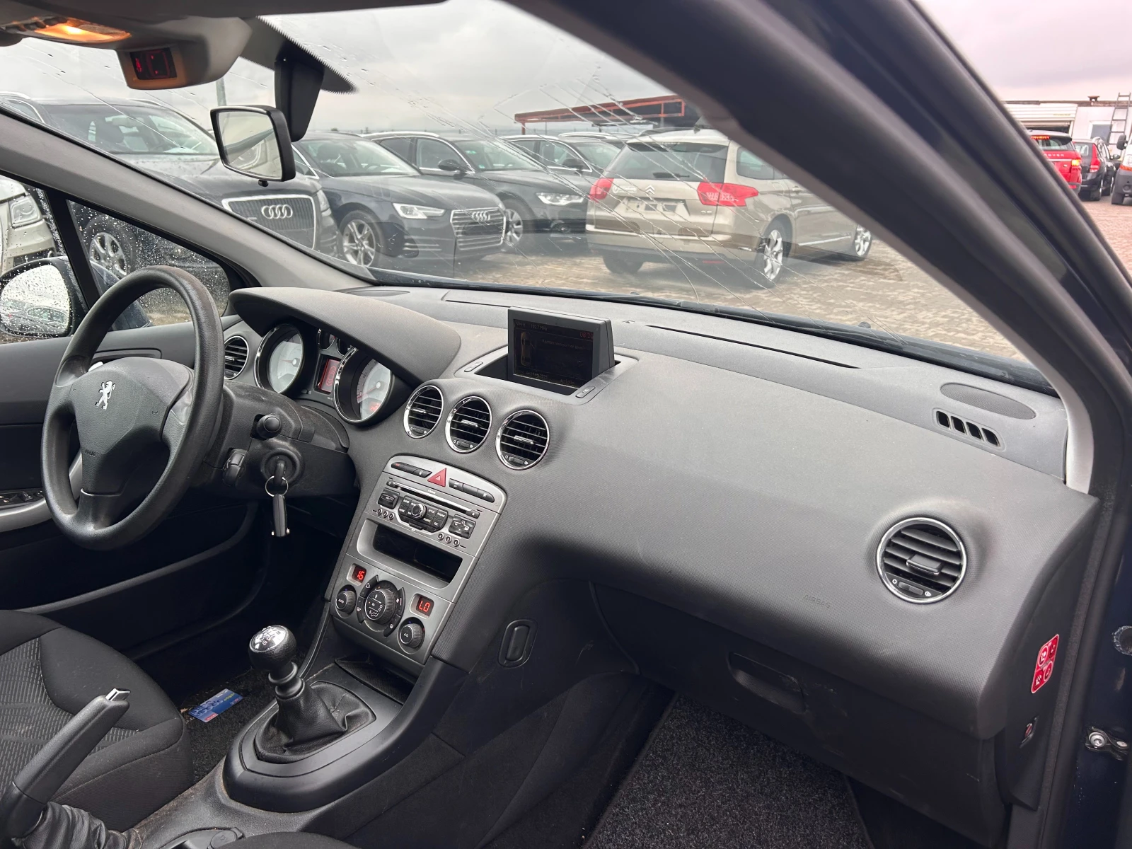 Peugeot 308 1.6HDI NAVI EURO 5 - изображение 10
