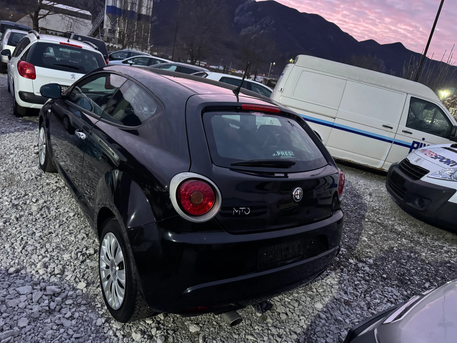 Alfa Romeo MiTo 1.4i 6ck KLIMA 132000km - изображение 4