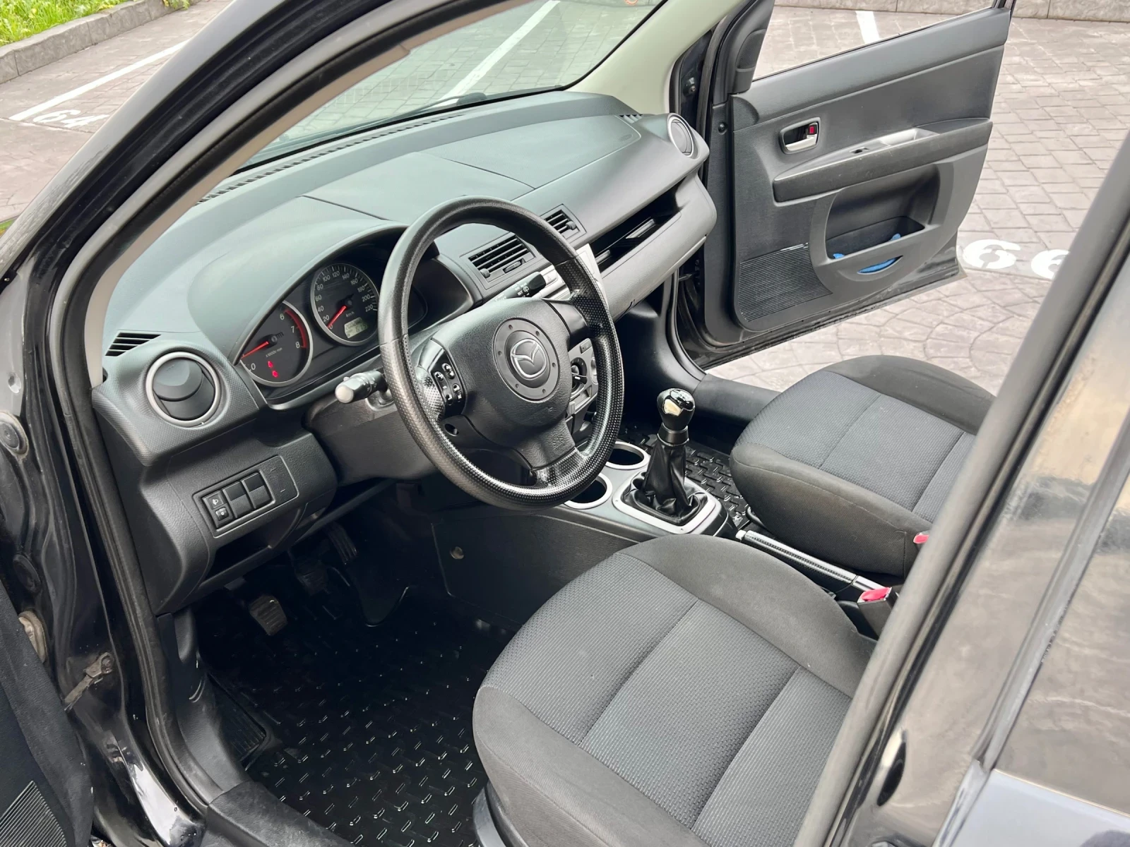 Mazda 2 1.4i 2007  | Mobile.bg   9