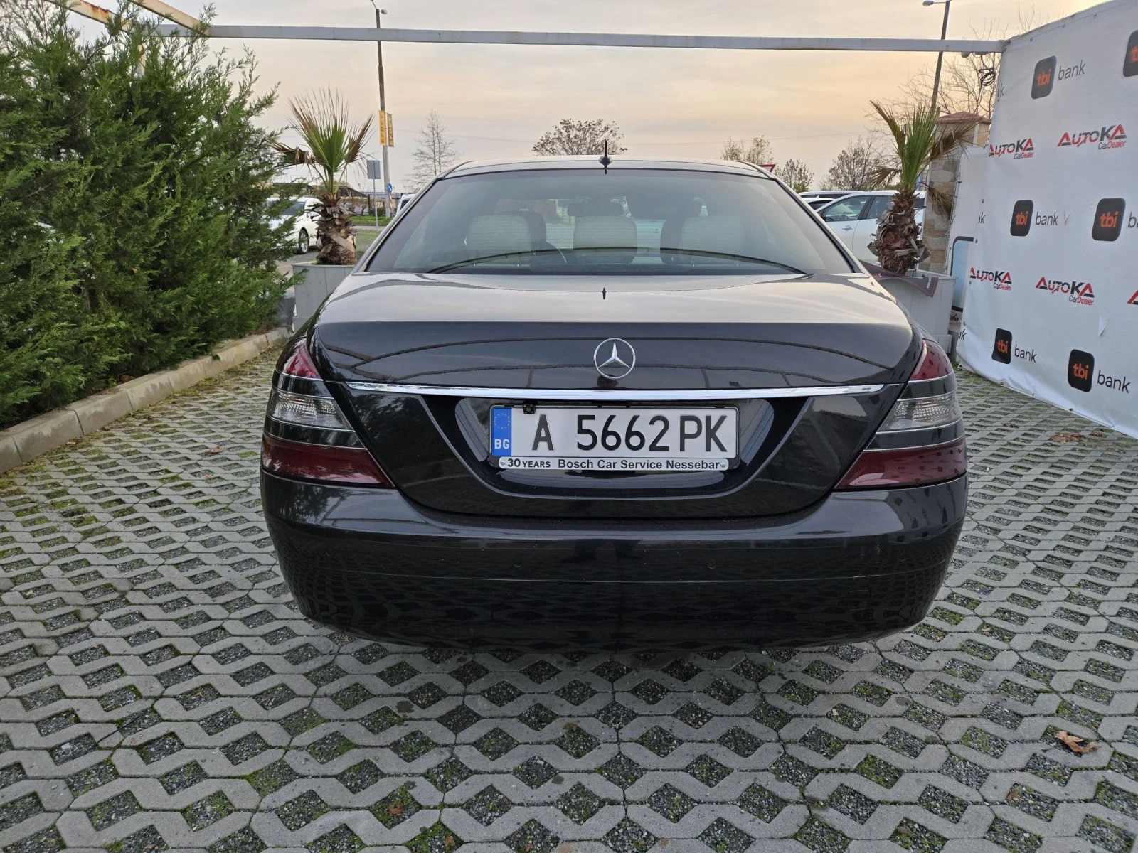 Mercedes-Benz S 320 3.0CDI-235кс= ОБДУХВАНЕ= H&K= NAVI= SOFT CLOSE - изображение 4