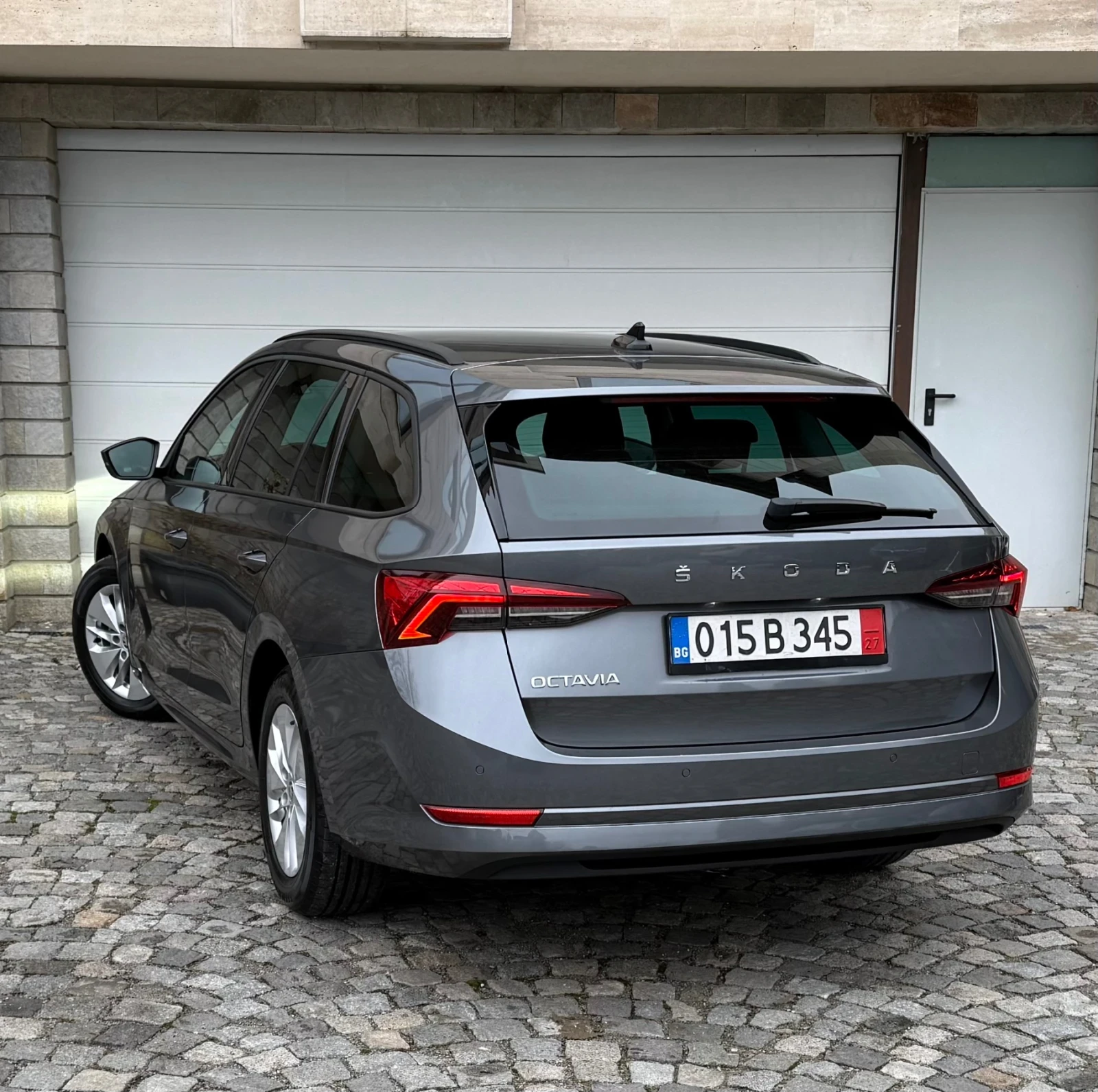 Skoda Octavia 2.0TDI 150kc 2022 Отлично състояние - изображение 6