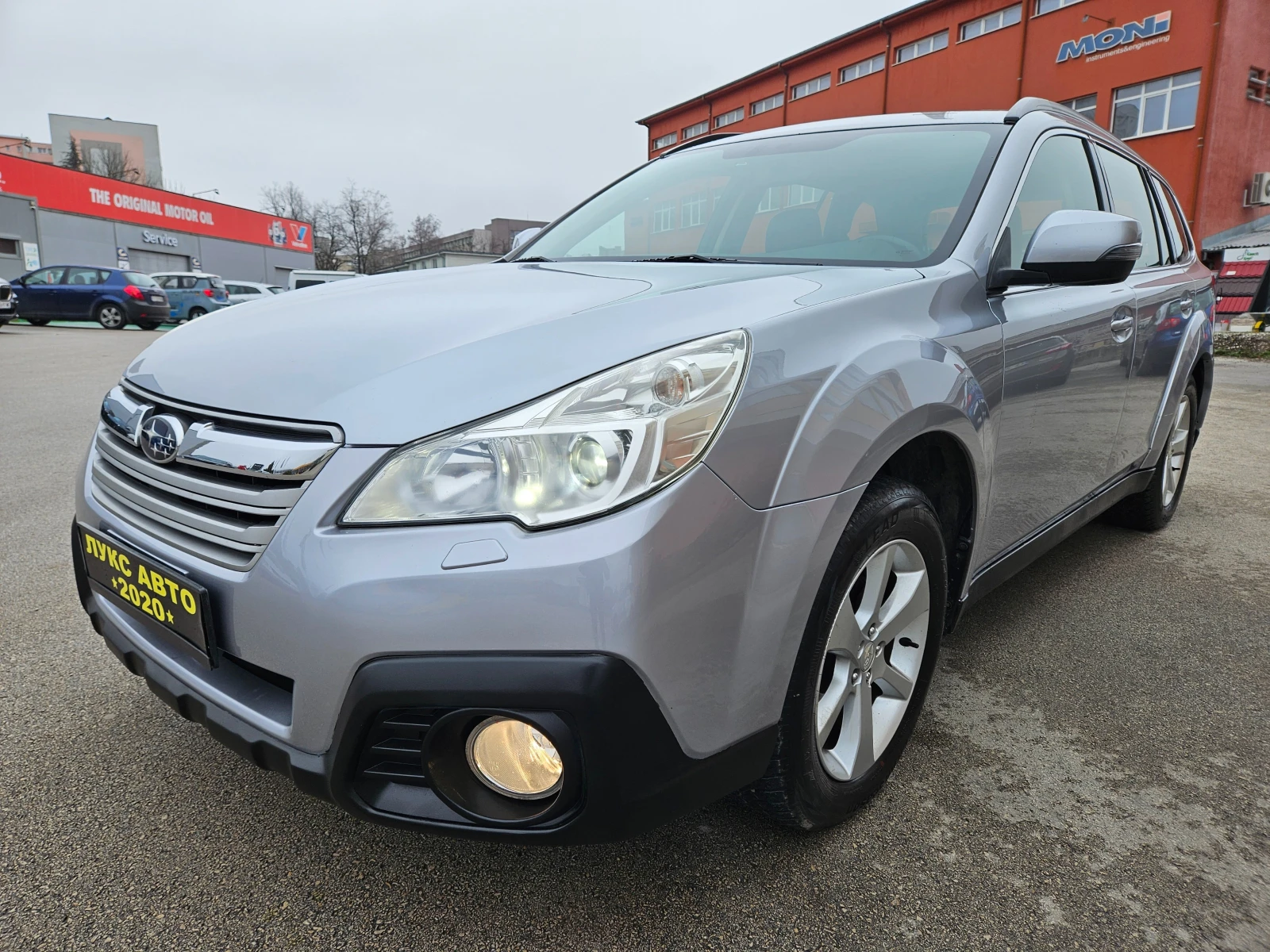 Subaru Outback 2.5 AWD кожа подгрев Камера газ-бензин - изображение 8