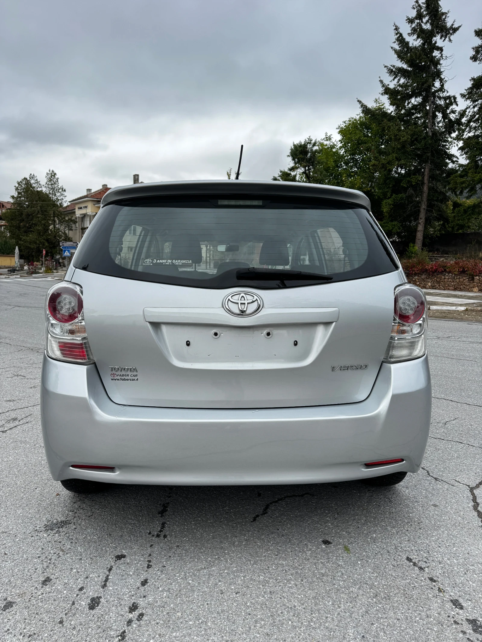 Toyota Corolla verso 2.0 D4D - изображение 4