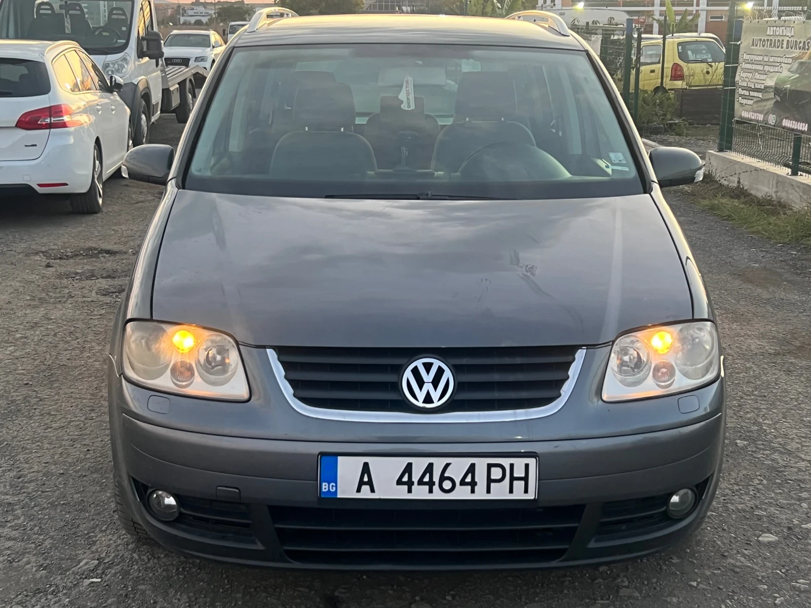 VW Touran 2.0TDI - изображение 2
