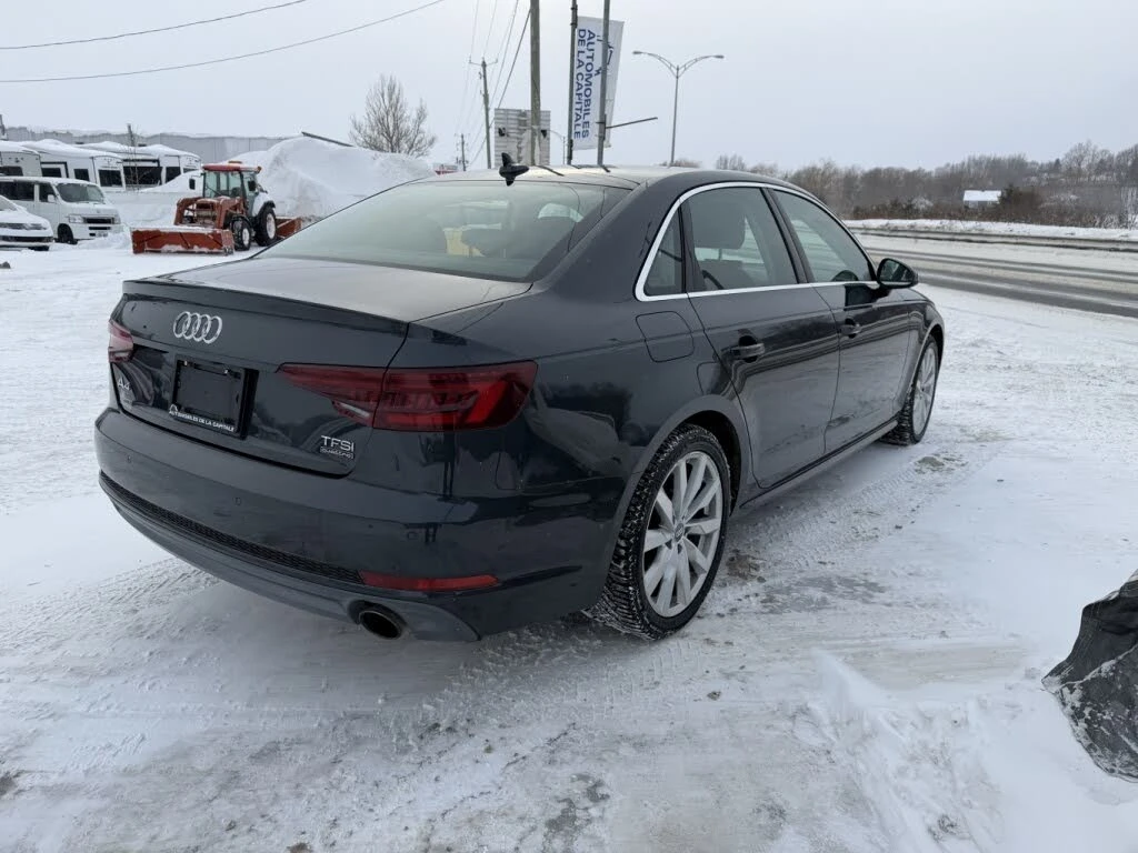 Audi A4 Komfort * CARFAX * АвтоКредит* (ЦЕНА ДО БГ) - изображение 3