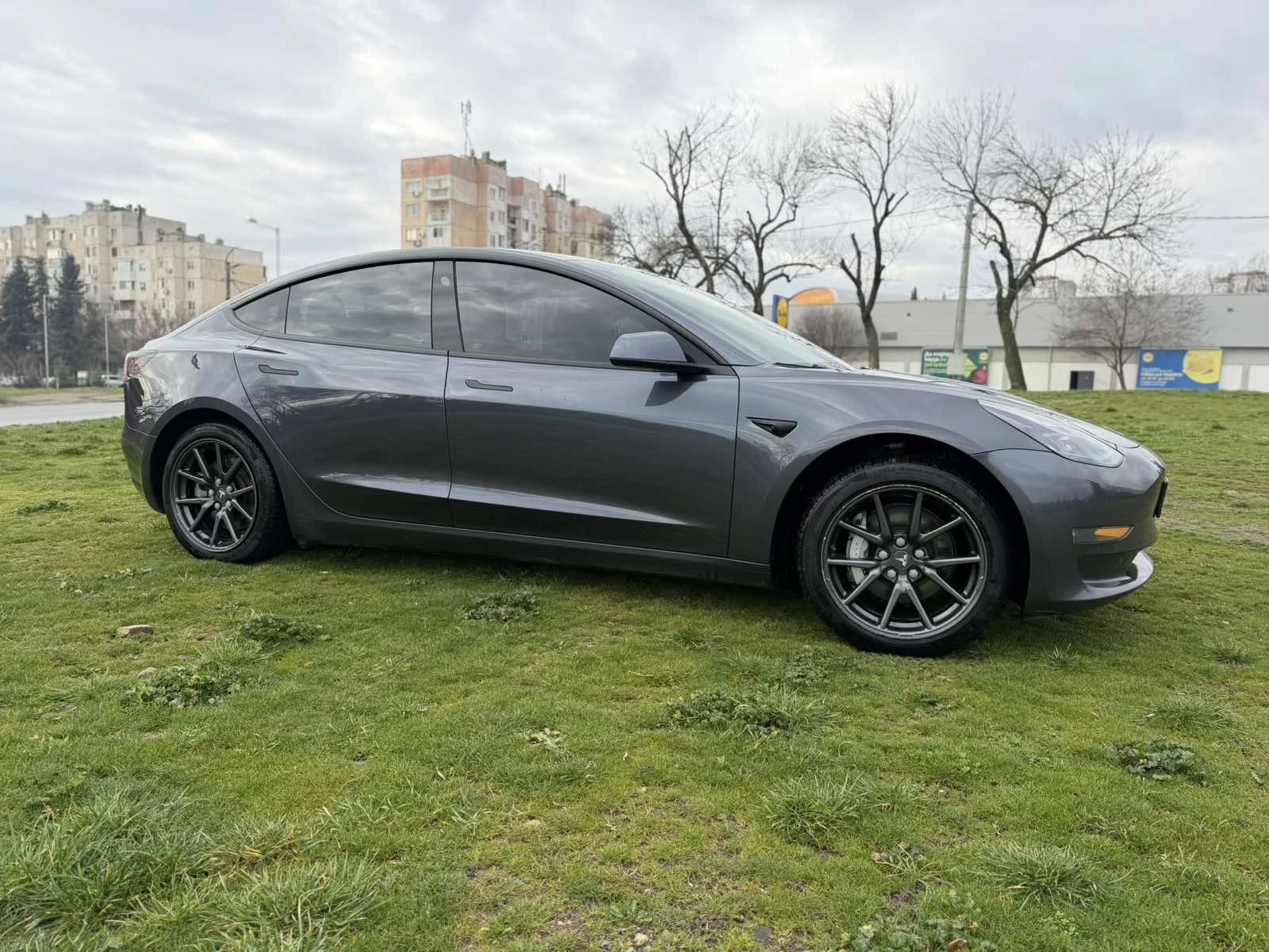 Tesla Model 3, снимка 4 - Автомобили и джипове - 54146290