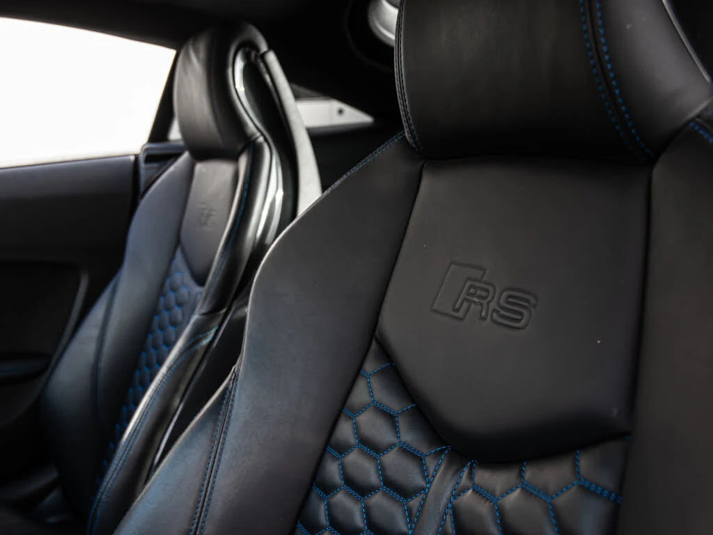 Audi Tt  RS 2.5T quattro AWD, снимка 10 - Автомобили и джипове - 54260543