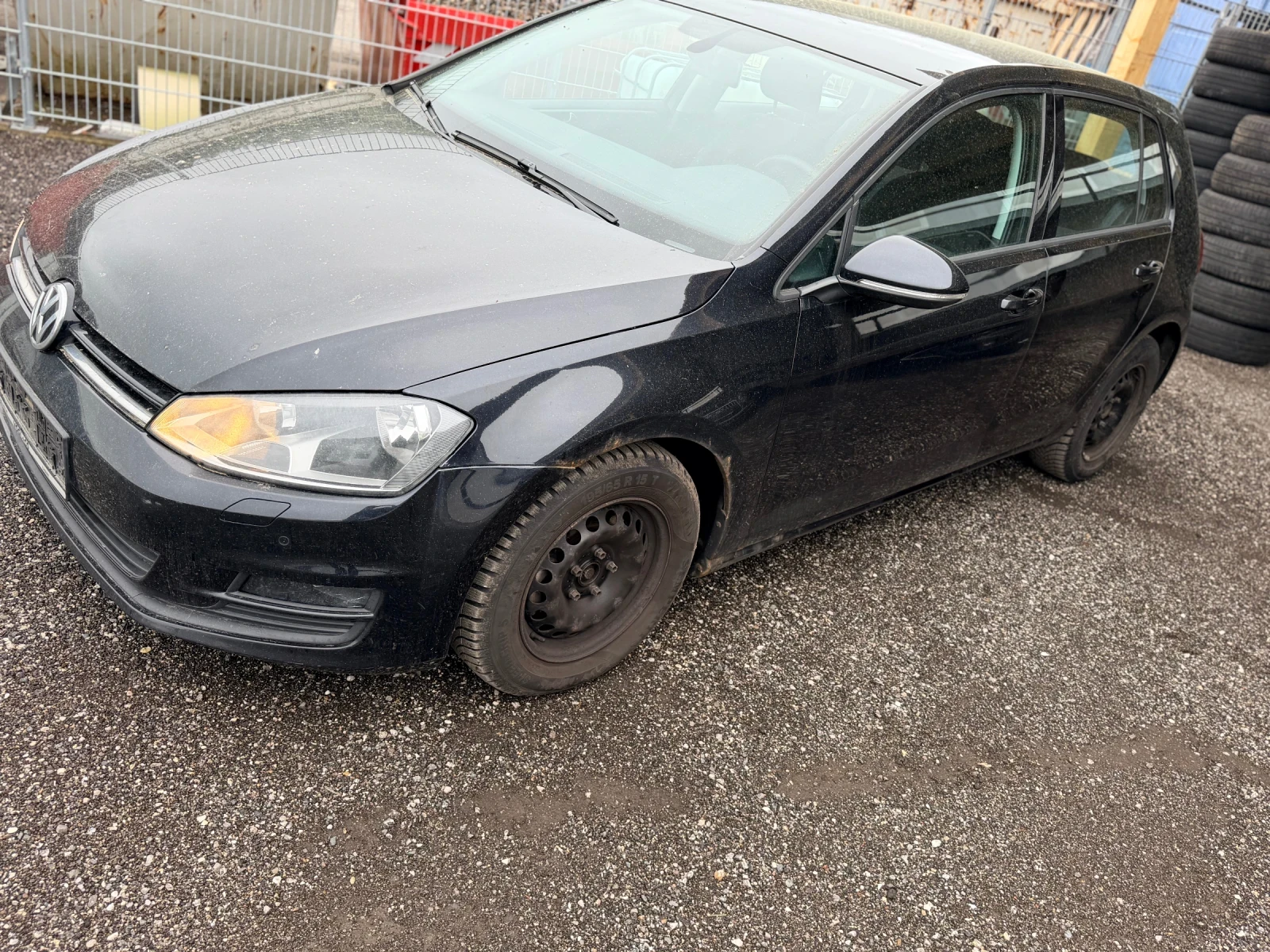 VW Golf 1.6 tdi, снимка 4 - Автомобили и джипове - 54261811