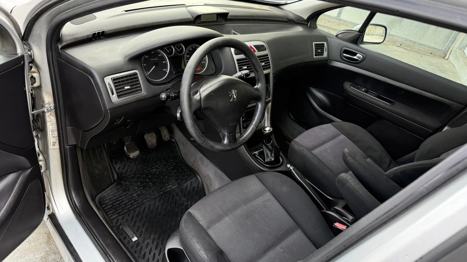 Peugeot 307 2.0hdi 6+ 1, снимка 7 - Автомобили и джипове - 54335377