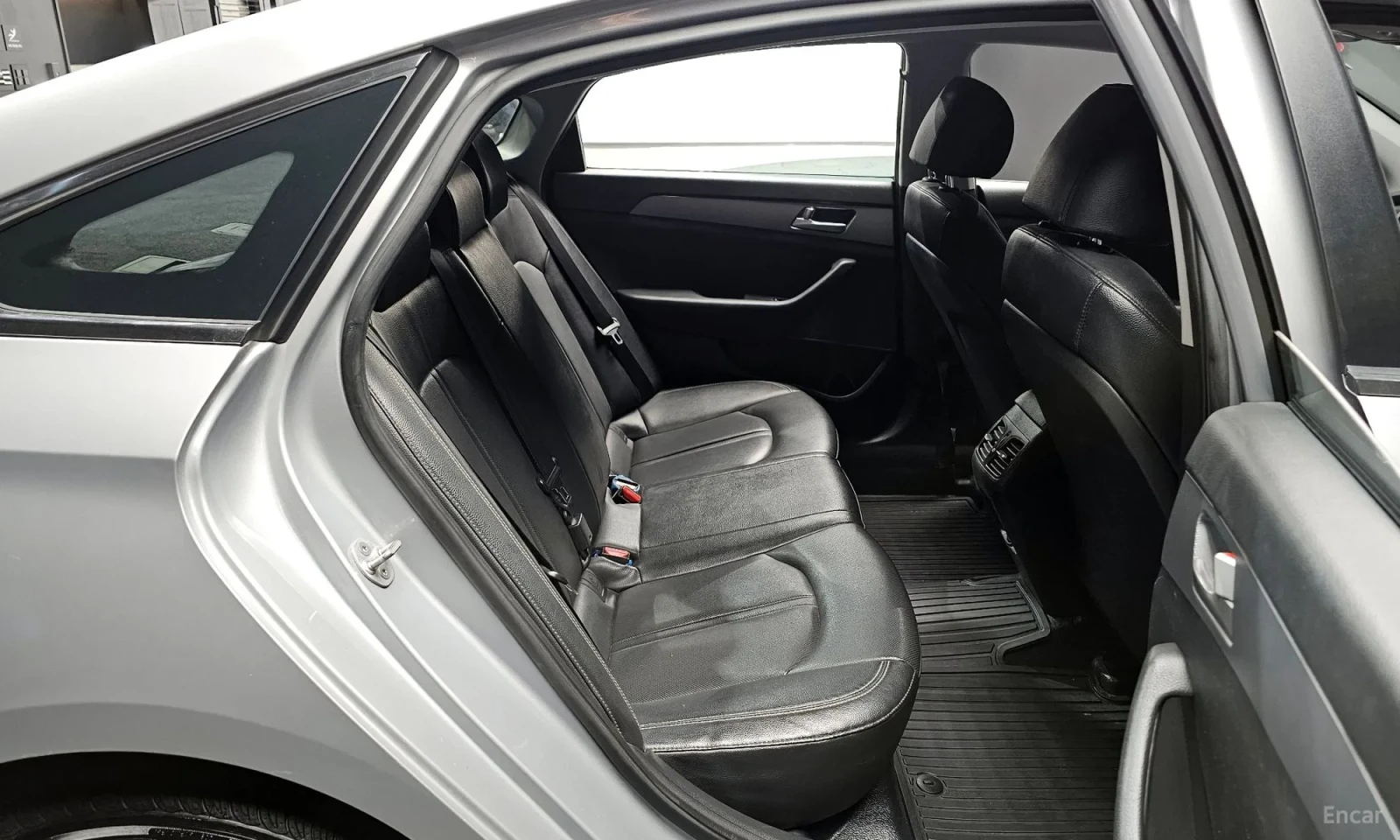 Hyundai Sonata LPI Premium, снимка 14 - Автомобили и джипове - 54365756