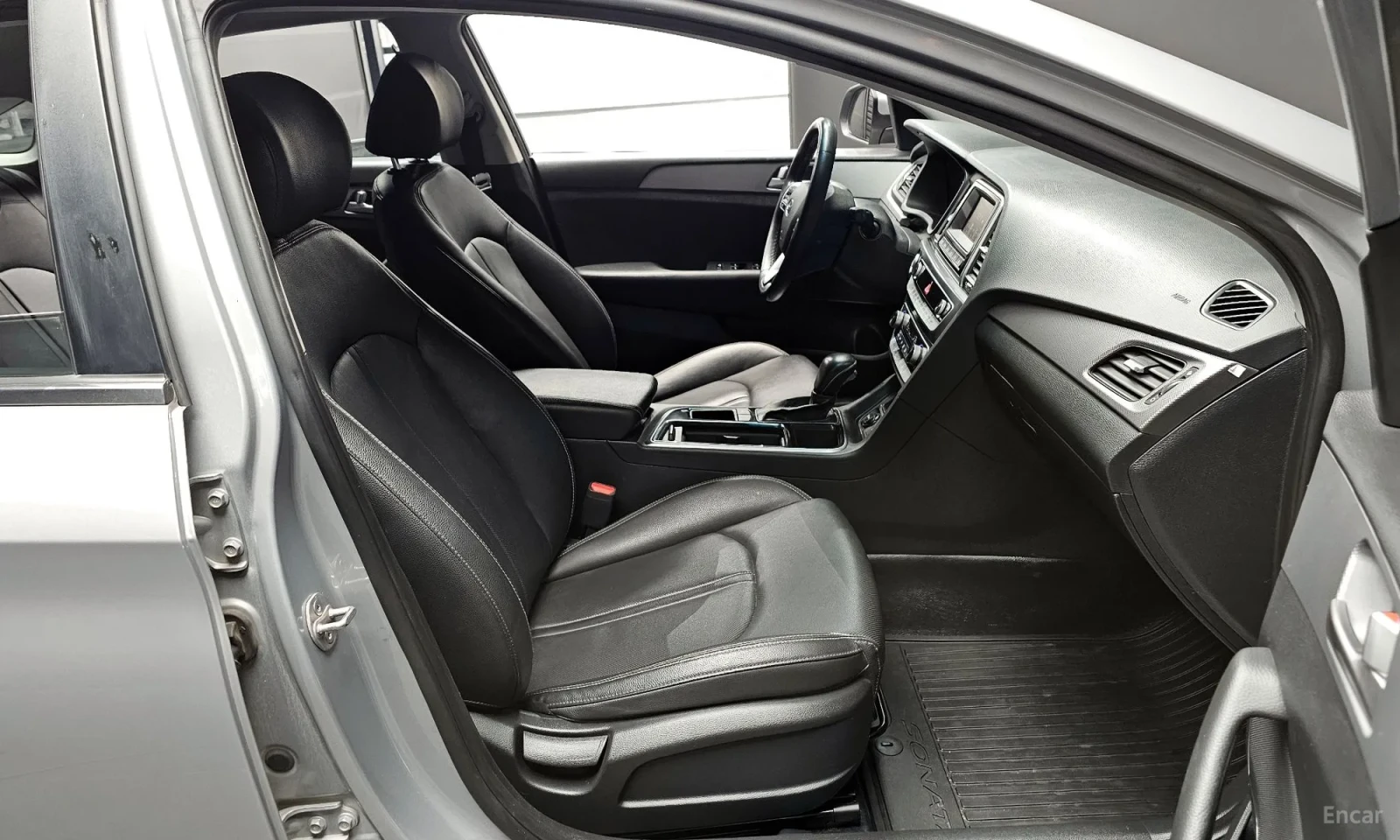 Hyundai Sonata LPI Premium, снимка 13 - Автомобили и джипове - 54365756