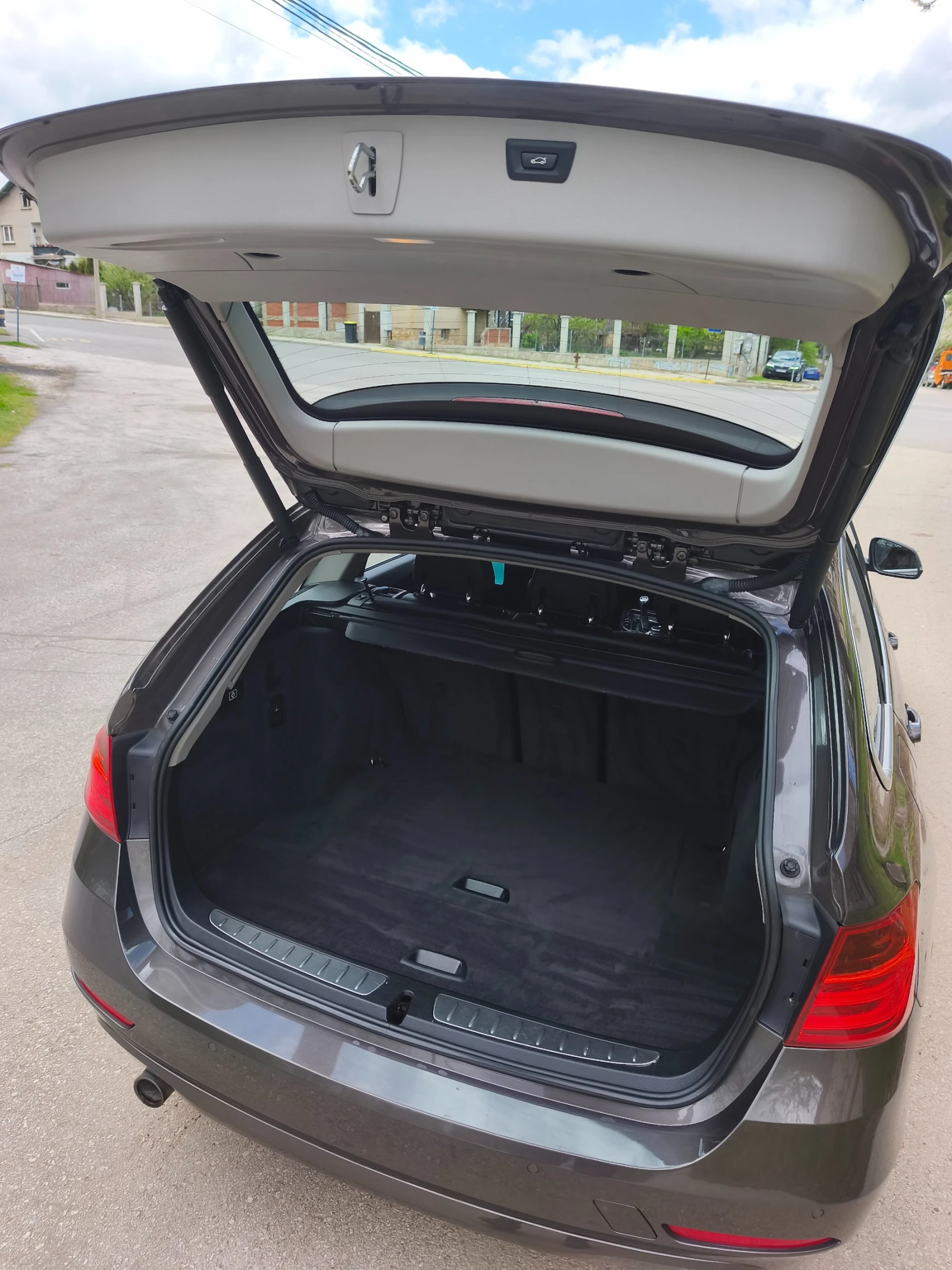 BMW 318 2.0d Swiss, снимка 10 - Автомобили и джипове - 54387035