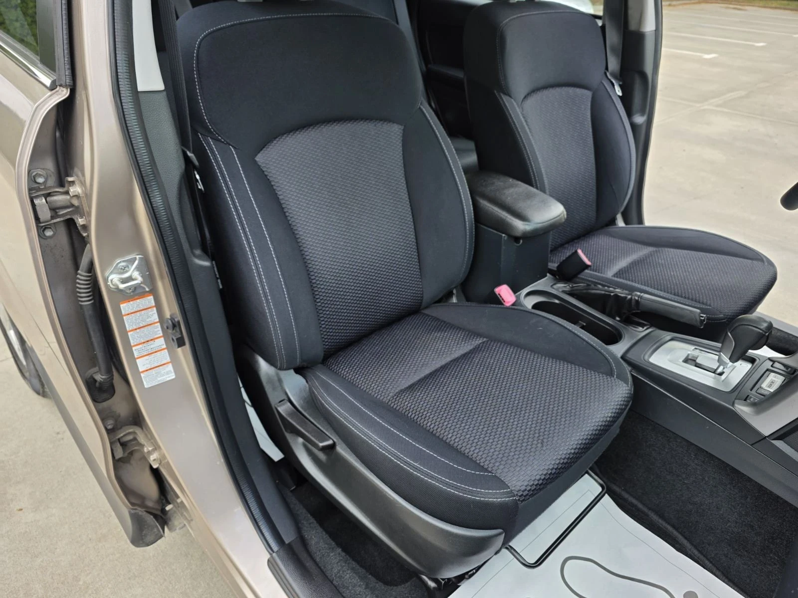 Subaru Forester 2.0!CH!AVTOMAT!4X4!, снимка 14 - Автомобили и джипове - 54429038