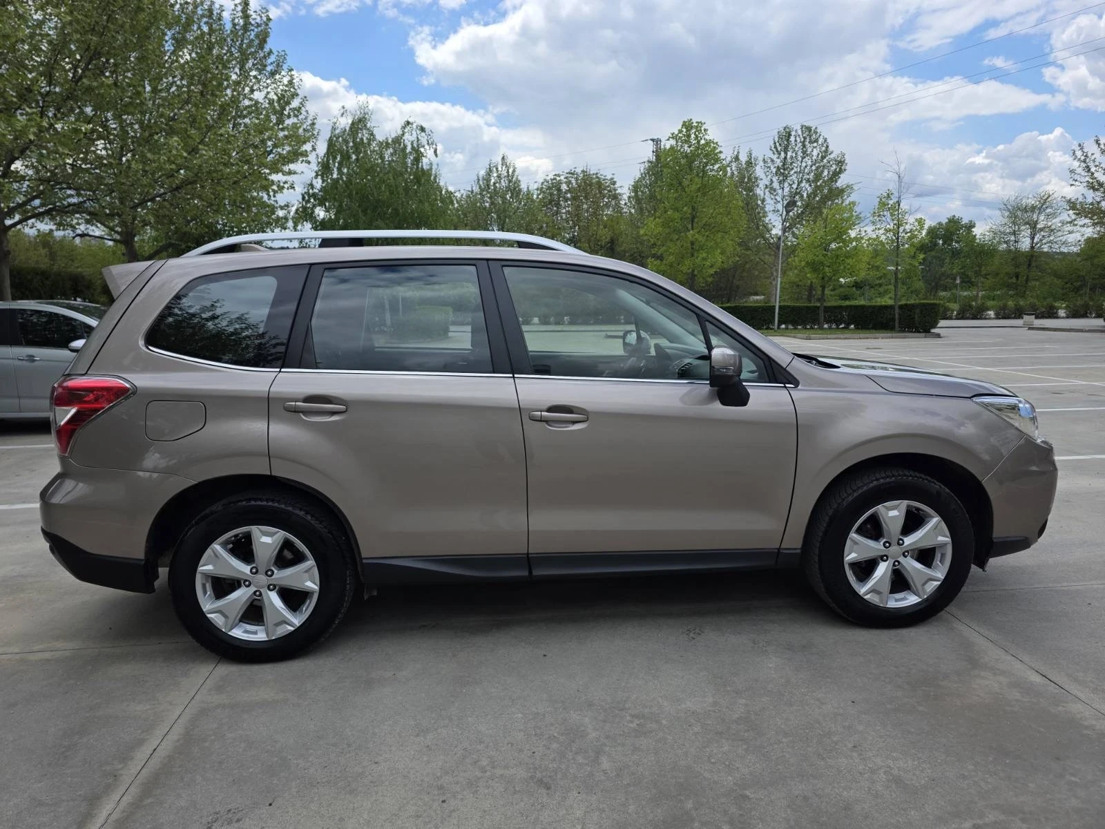 Subaru Forester 2.0!CH!AVTOMAT!4X4!, снимка 6 - Автомобили и джипове - 54429038