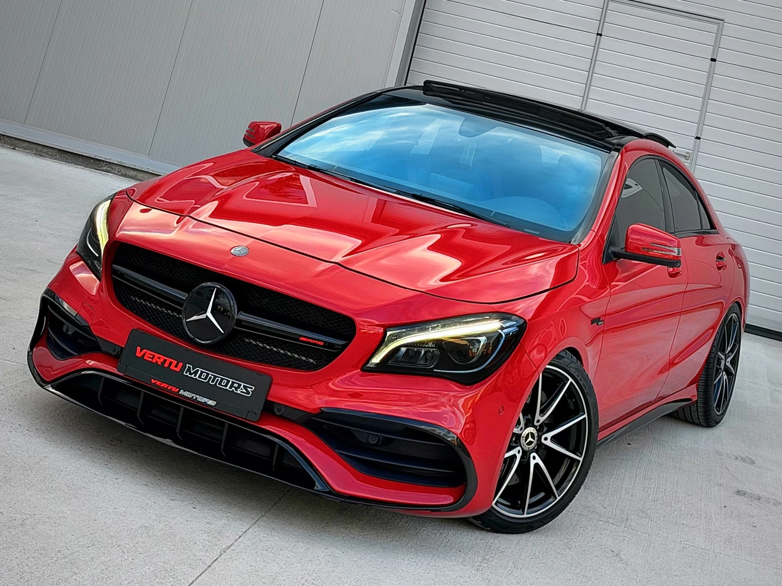 Mercedes-Benz CLA 45 AMG FACELIFT / PANORAMA / KEYLESS GO / SPORT+ / CAMERA