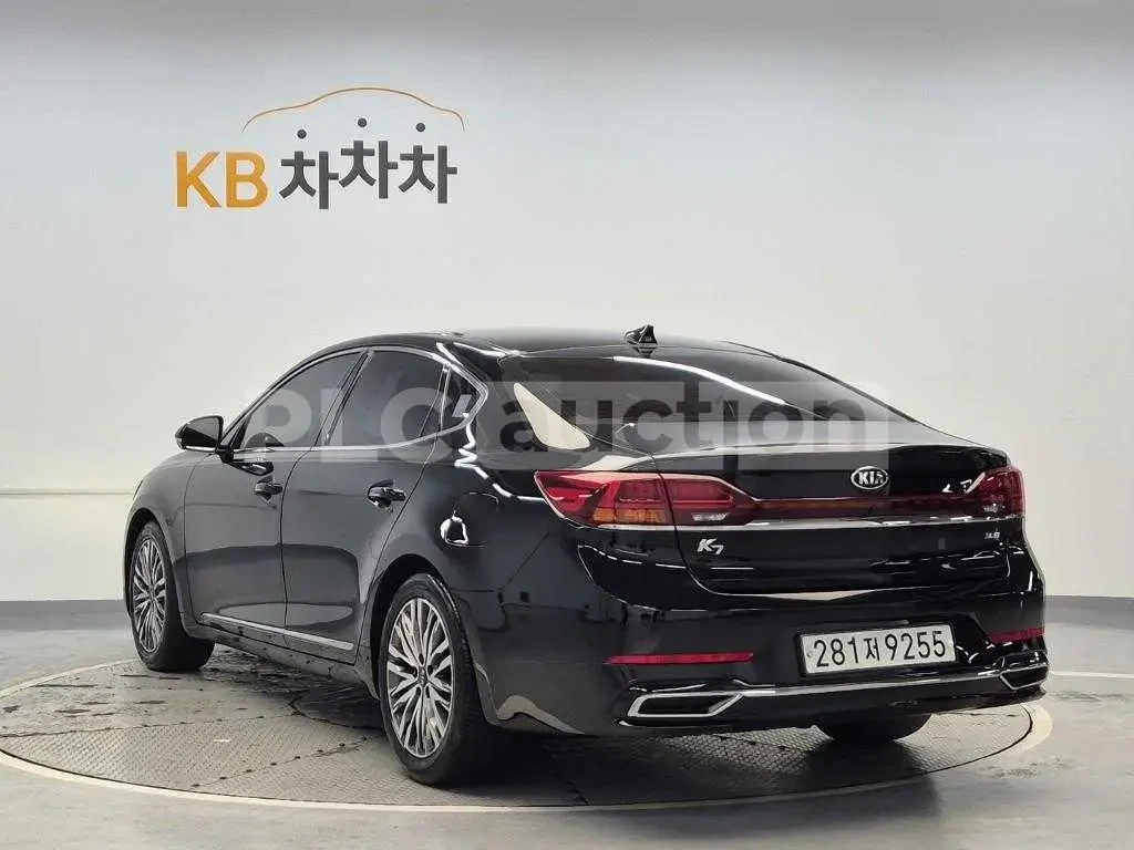 Kia K7 3.0 КАМЕРА| ПЕРА| ОБДУХВАНЕ| DISTRONIC, снимка 3 - Автомобили и джипове - 54697698