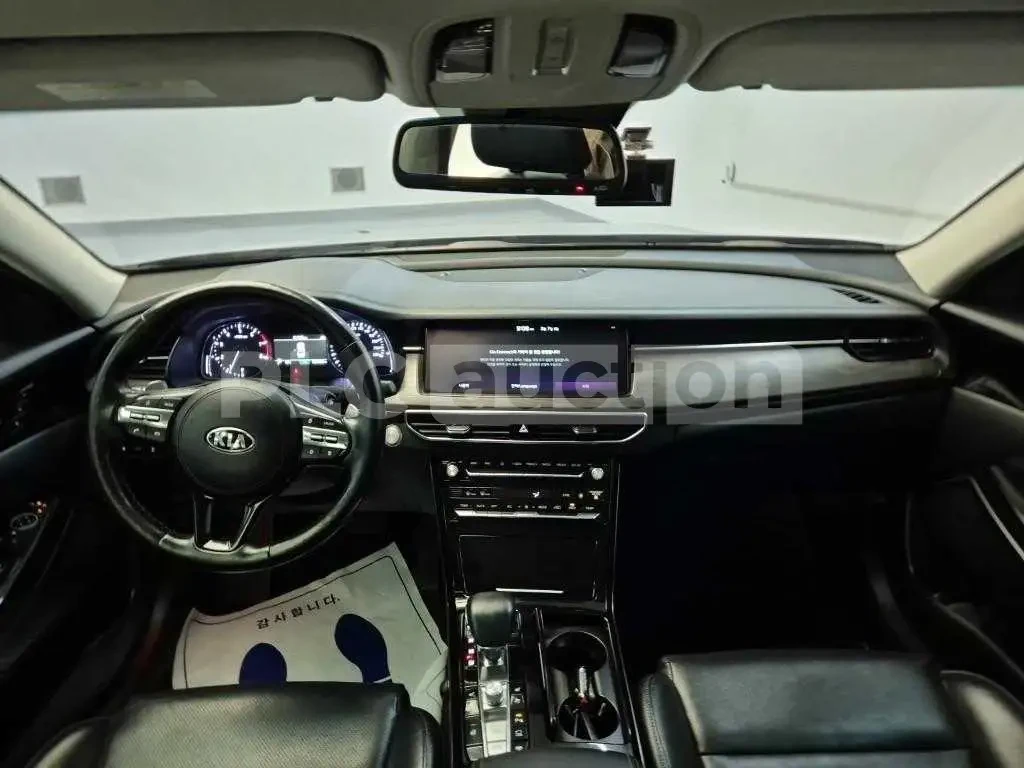 Kia K7 3.0 КАМЕРА| ПЕРА| ОБДУХВАНЕ| DISTRONIC, снимка 2 - Автомобили и джипове - 54697698