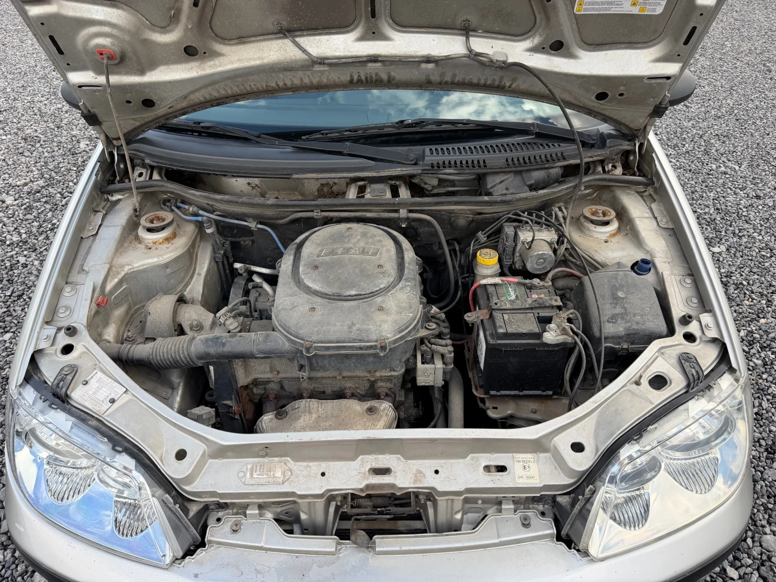 Fiat Punto 1.2 Бензин, Facelift, 60Hp, 5 врати, снимка 15 - Автомобили и джипове - 54753793