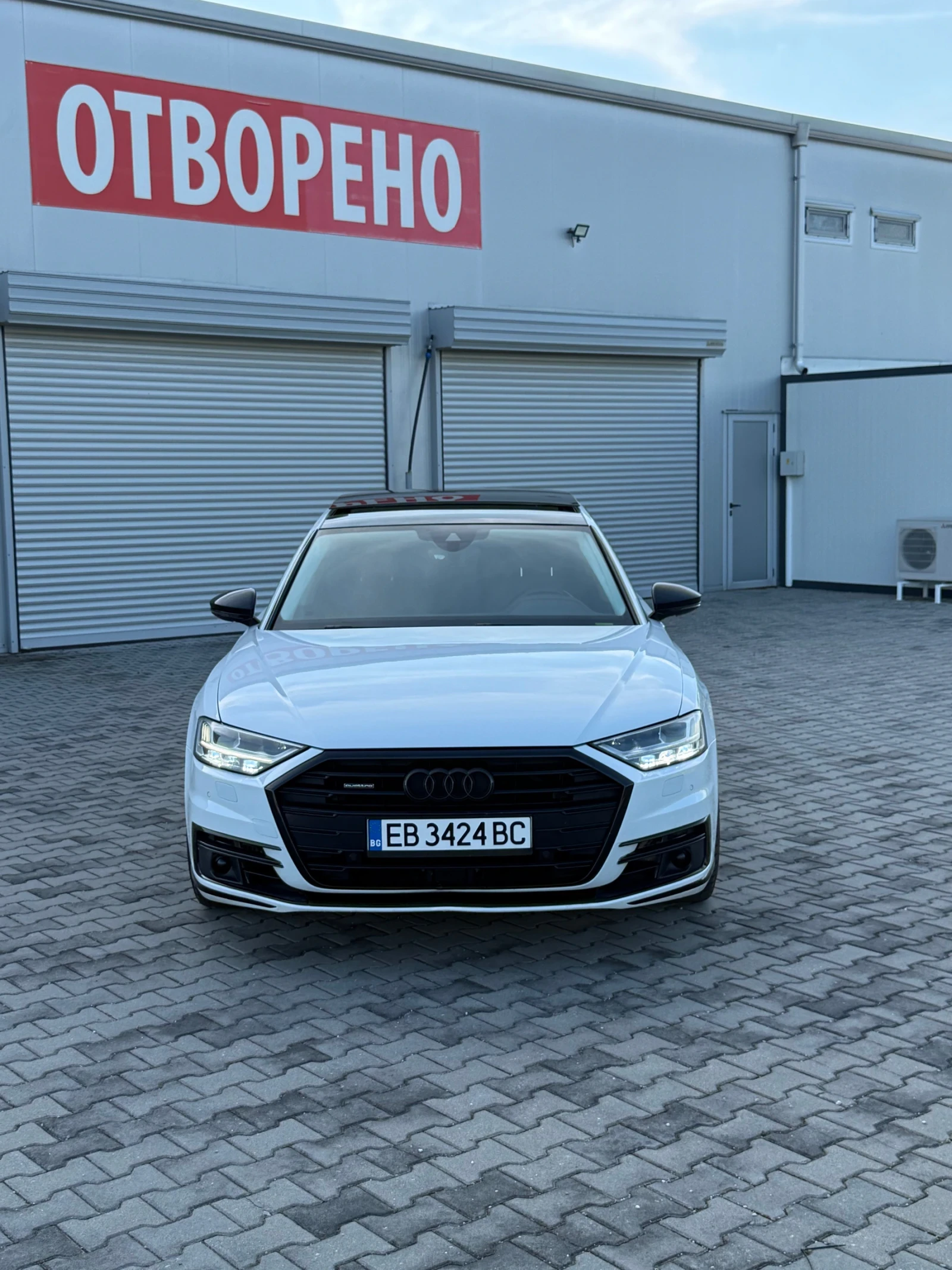 Audi A8 Бартер, снимка 2 - Автомобили и джипове - 54840179