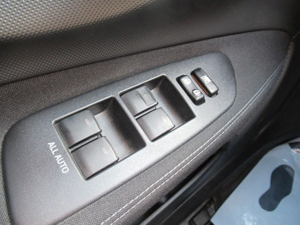 Toyota Auris * 1.6* 132PS*  | Mobile.bg � ����������� 12