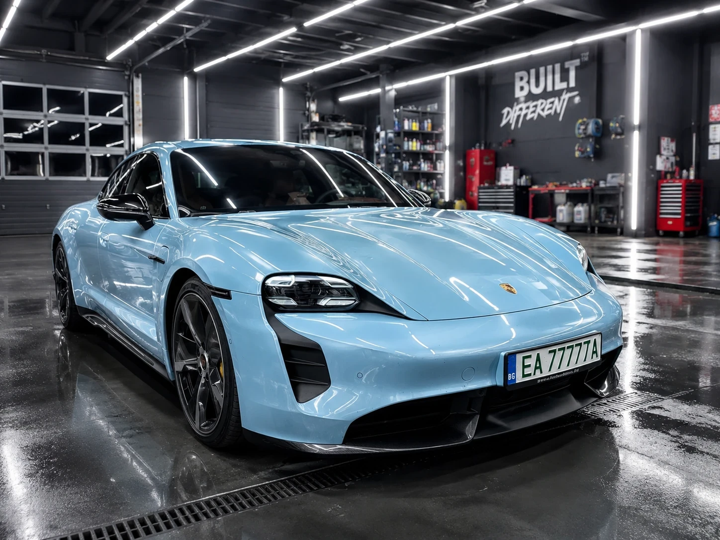 Porsche Taycan Turbo S  Full  