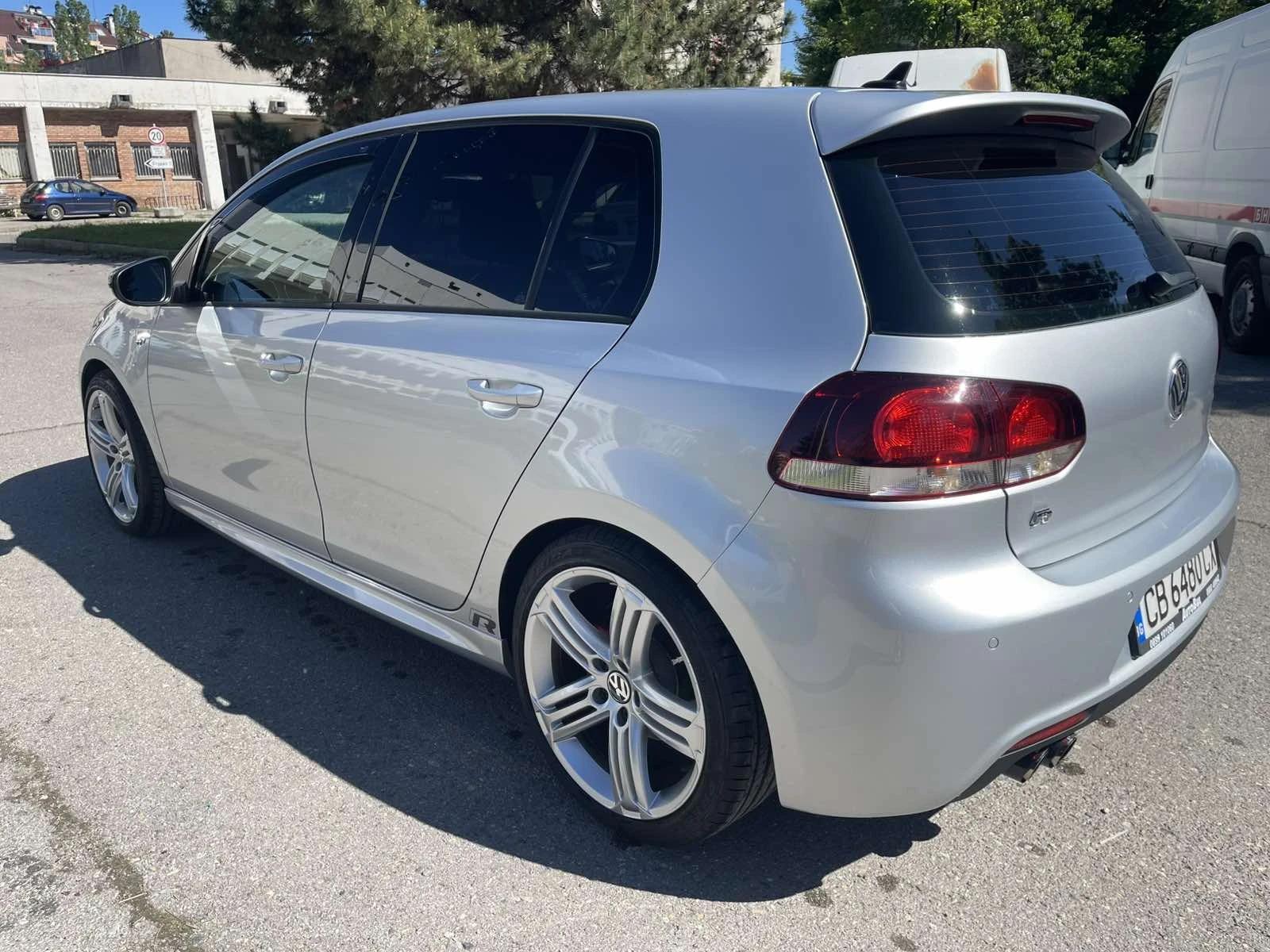 VW Golf 2.0 TDI, снимка 4 - Автомобили и джипове - 55000763