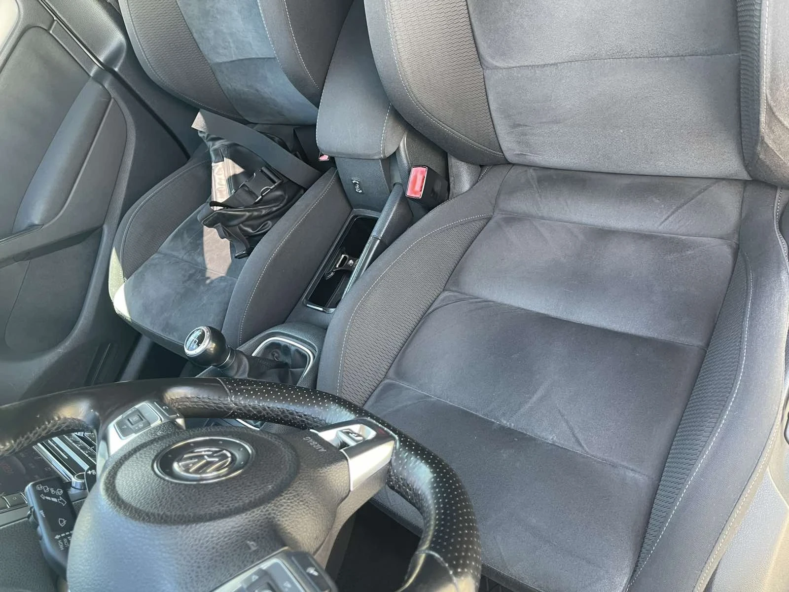VW Golf 2.0 TDI, снимка 6 - Автомобили и джипове - 55000763