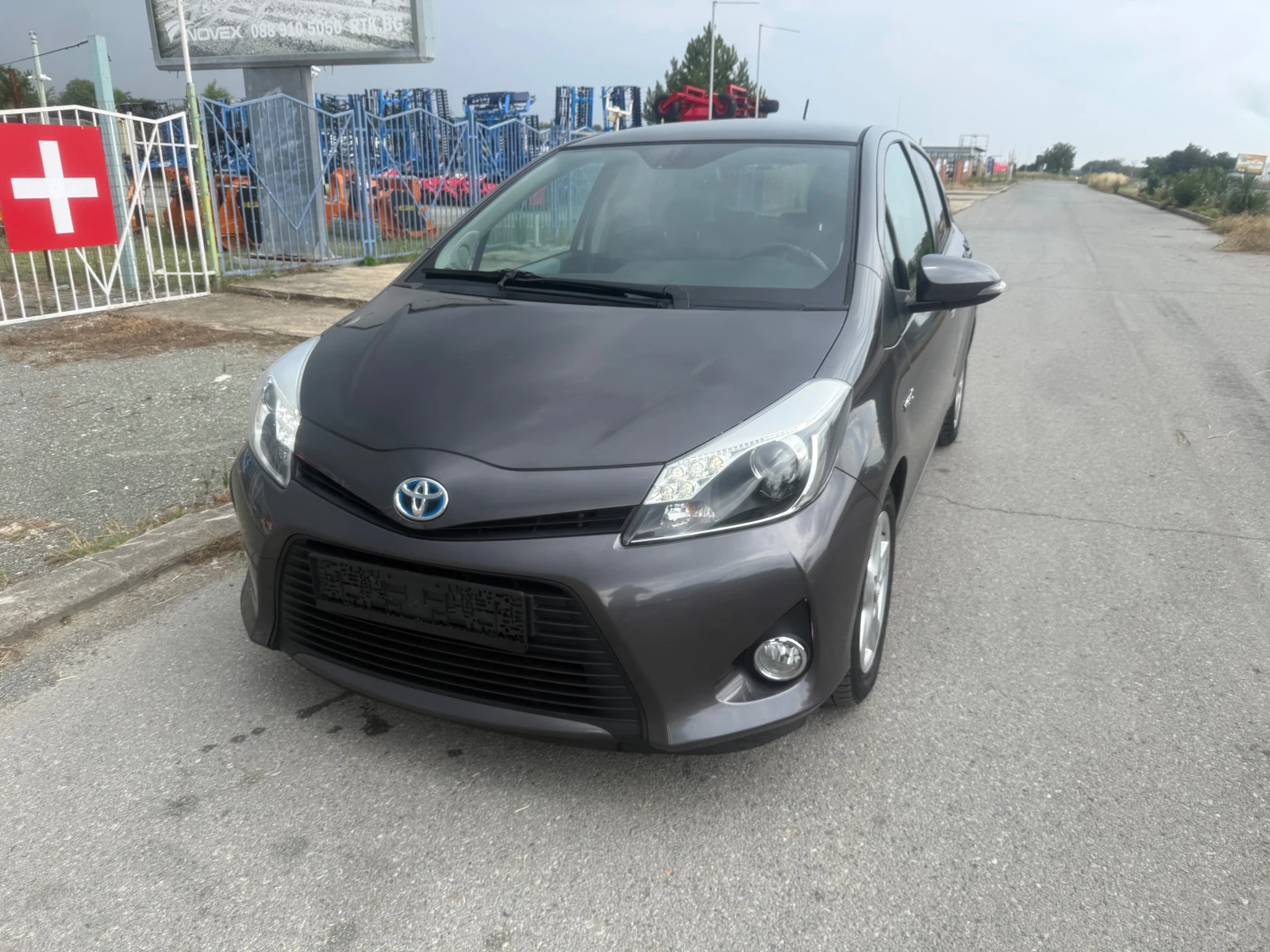 Toyota Yaris PREMIUM ШВЕЙЦАРИЯ