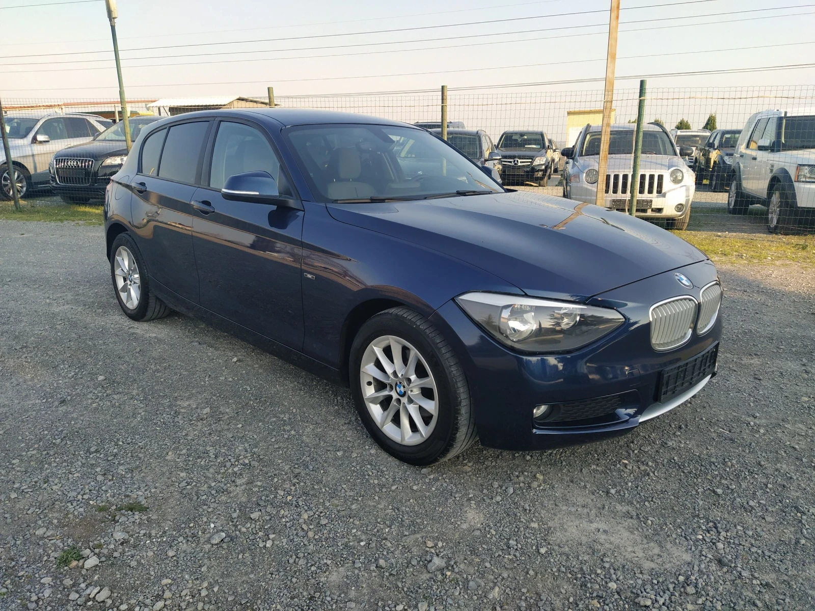 BMW 114 1.6 D Navi , снимка 7 - Автомобили и джипове - 55391838