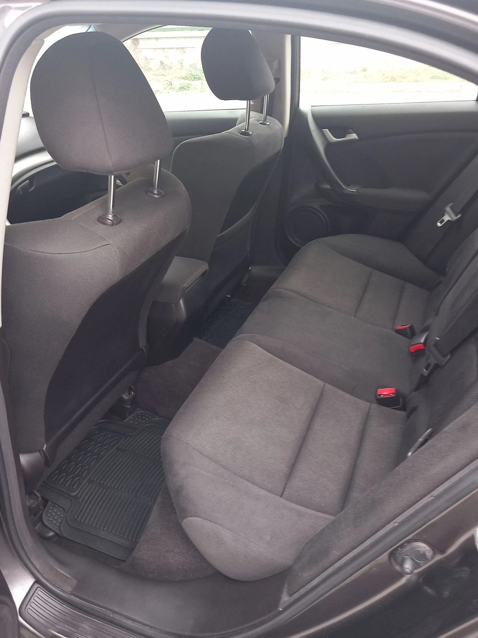Honda Accord 2.2 hdi, снимка 13 - Автомобили и джипове - 55425322