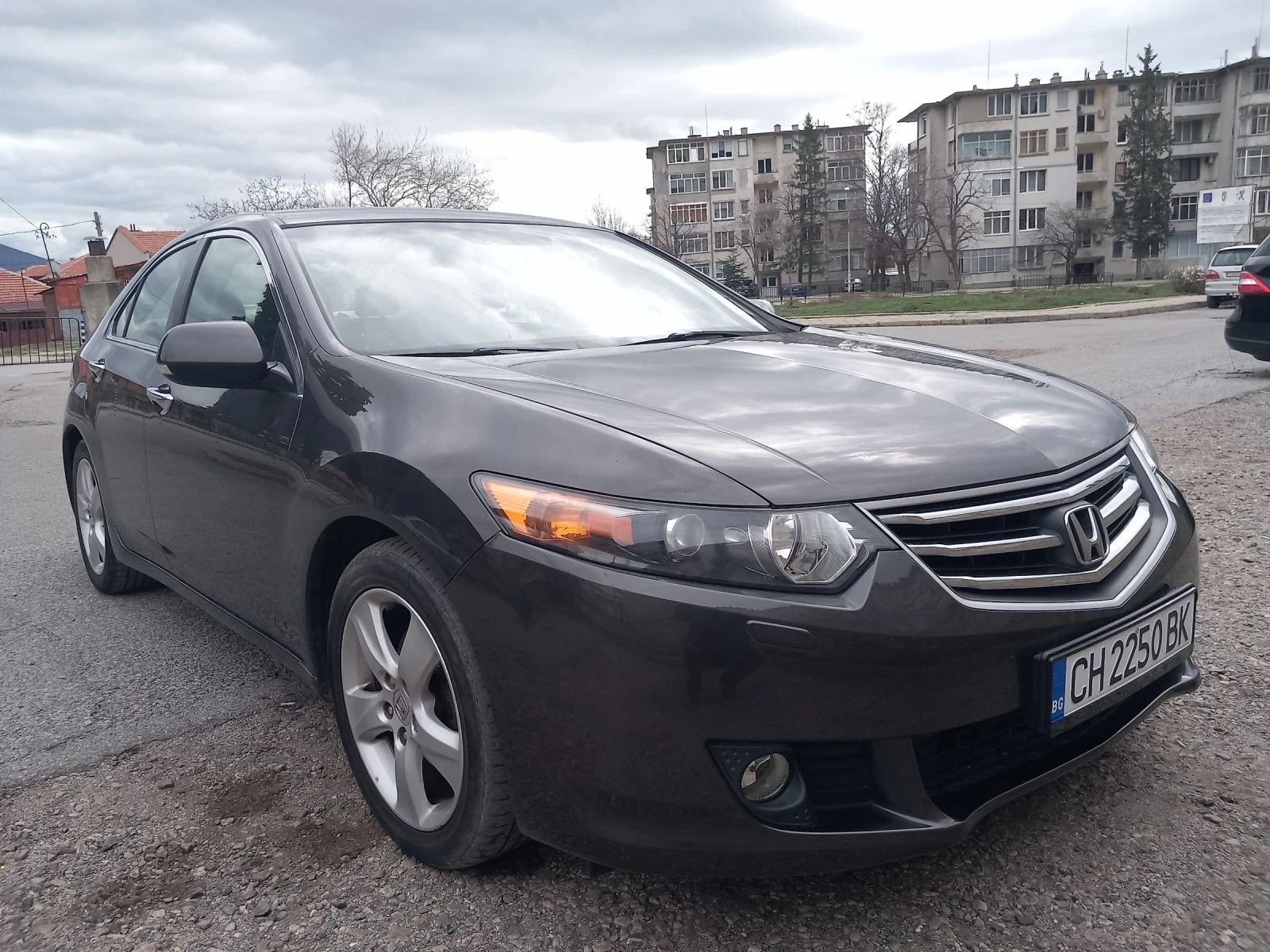 Honda Accord 2.2 hdi, снимка 8 - Автомобили и джипове - 55425322