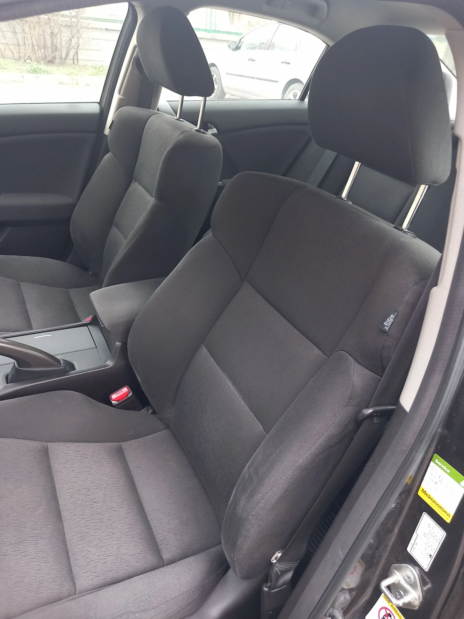 Honda Accord 2.2 hdi, снимка 12 - Автомобили и джипове - 55425322
