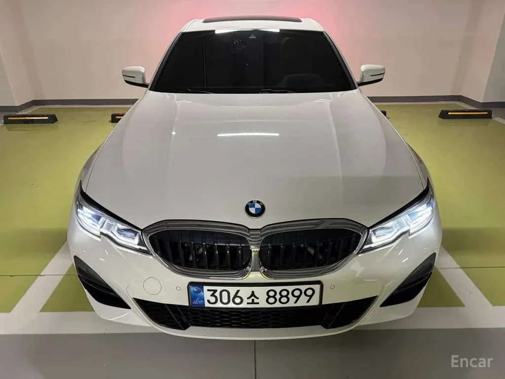 BMW 330 330i xDrive M Sport HUD H&K Sound, снимка 2 - Автомобили и джипове - 55431332