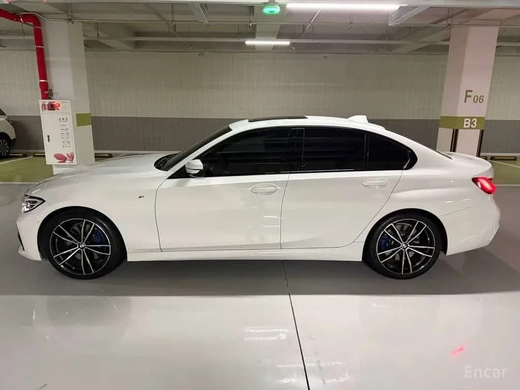 BMW 330 330i xDrive M Sport HUD H&K Sound, снимка 3 - Автомобили и джипове - 55431332