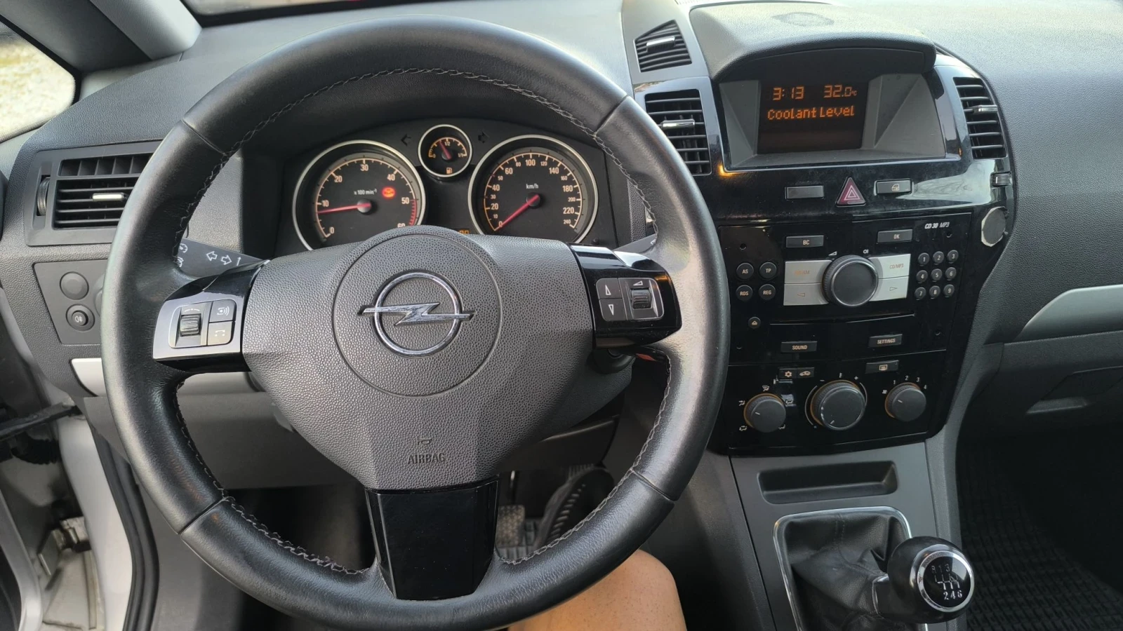 Opel Zafira 1.7d 6sk.7m., снимка 12 - Автомобили и джипове - 55742978