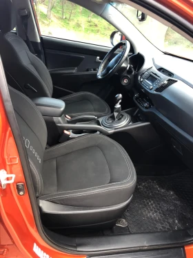 Kia Sportage 2, 0 4x4 186 к.с. - 8300 € / 16233.39 лв. - 37179258 8