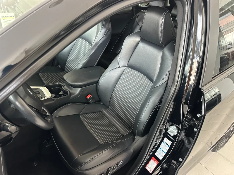 Toyota Rav4 Black Edition* 4x4, снимка 9 - Автомобили и джипове - 52653030