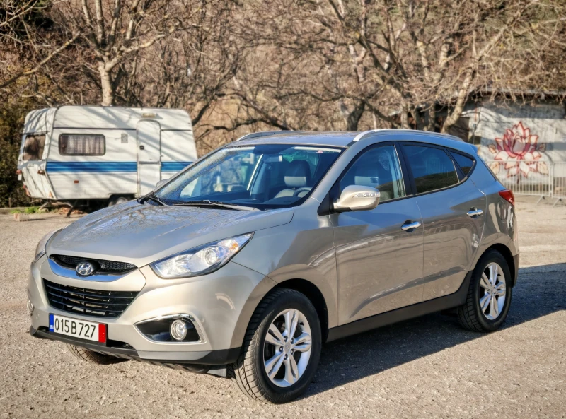 Hyundai IX35 2.0i НАВИ* КАМЕРА, снимка 3 - Автомобили и джипове - 52896122