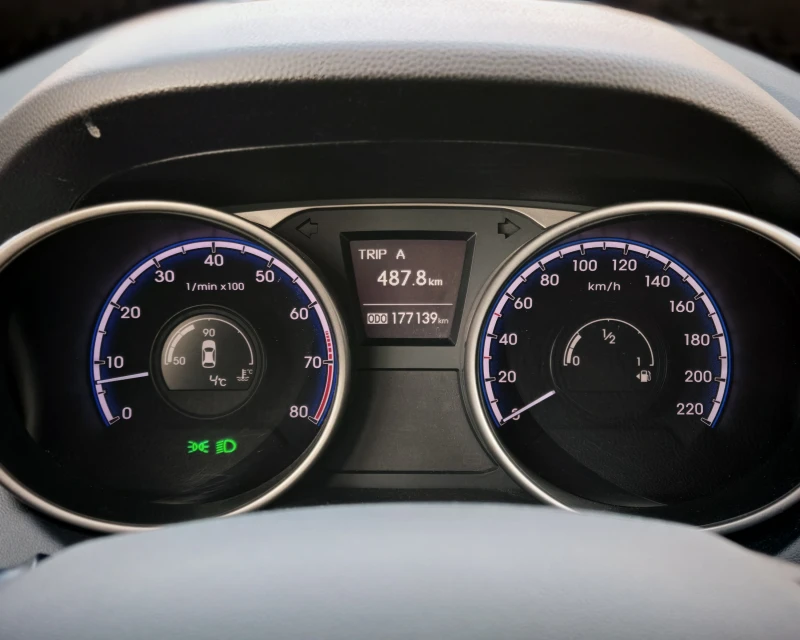 Hyundai IX35 2.0i НАВИ* КАМЕРА, снимка 14 - Автомобили и джипове - 52896122