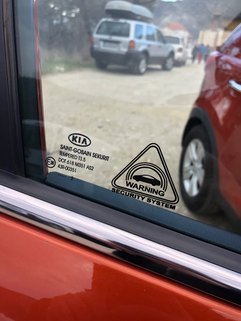 Kia Sportage 2, 0 4x4 186 к.с., снимка 13 - Автомобили и джипове - 53020752