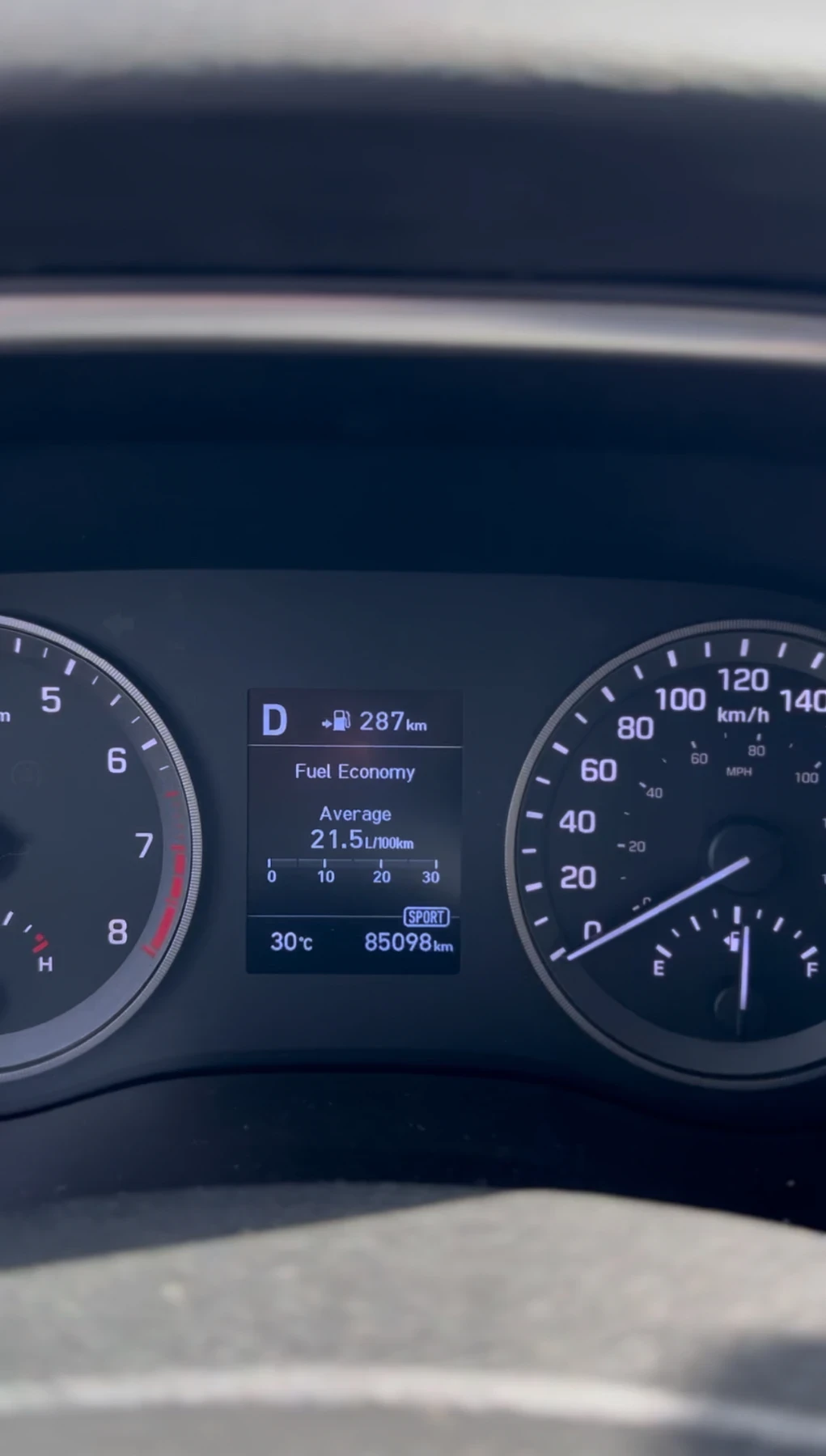 Hyundai Tucson 2.4L HTRAC/KEYLESS/FULL/PANORAMA/LANE ASIST | Mobile.bg   11