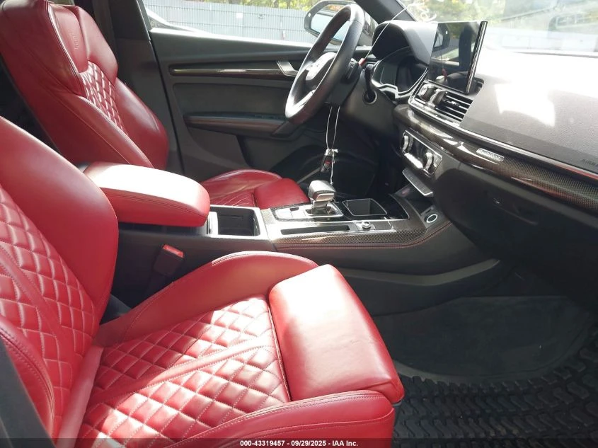 Audi SQ5 PREMIUM PLUS TFSI QUATTRO TIPTRONIC - изображение 8