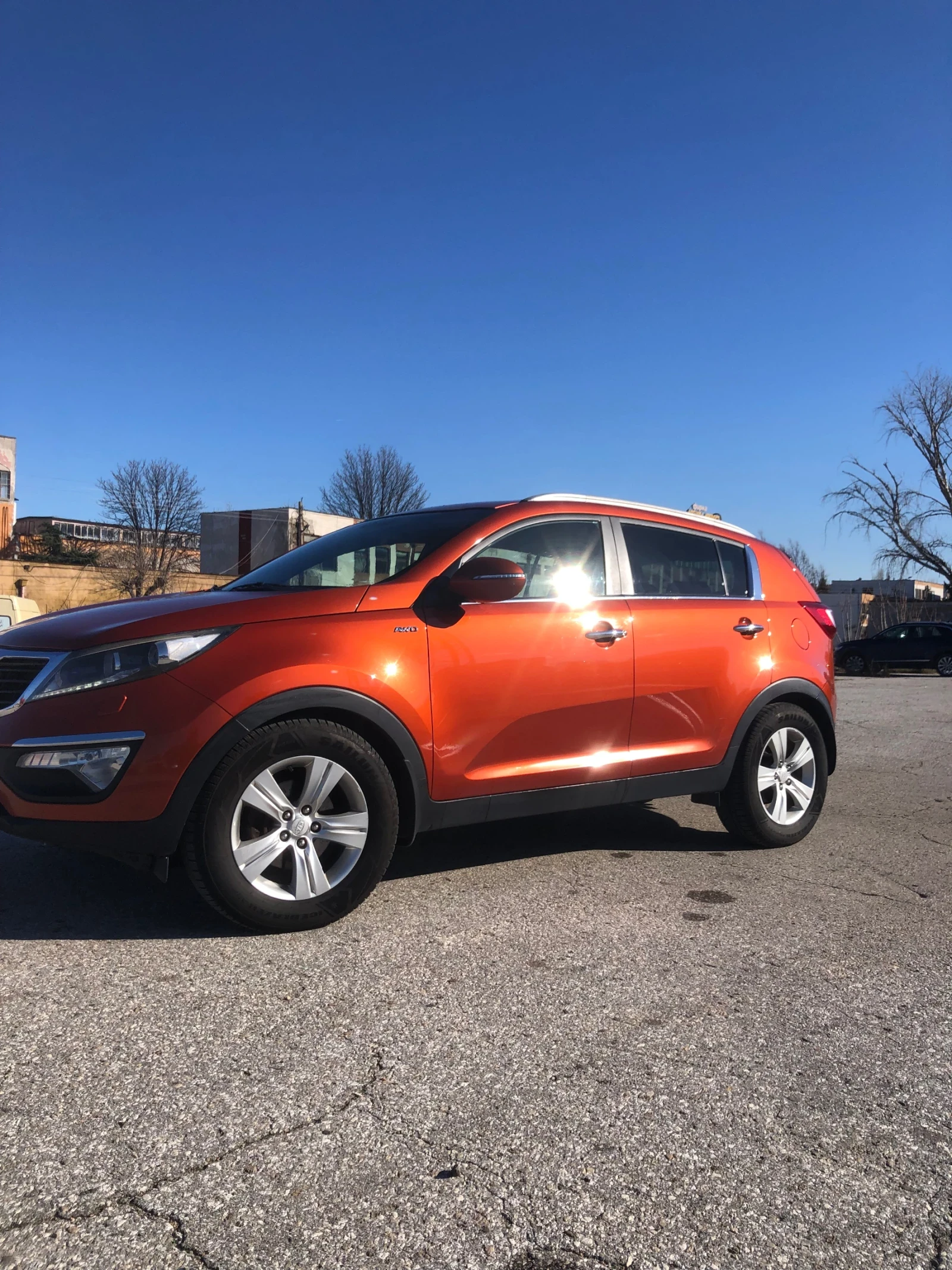 Kia Sportage 2, 0 4x4 CDRI 186 к.с. - изображение 2