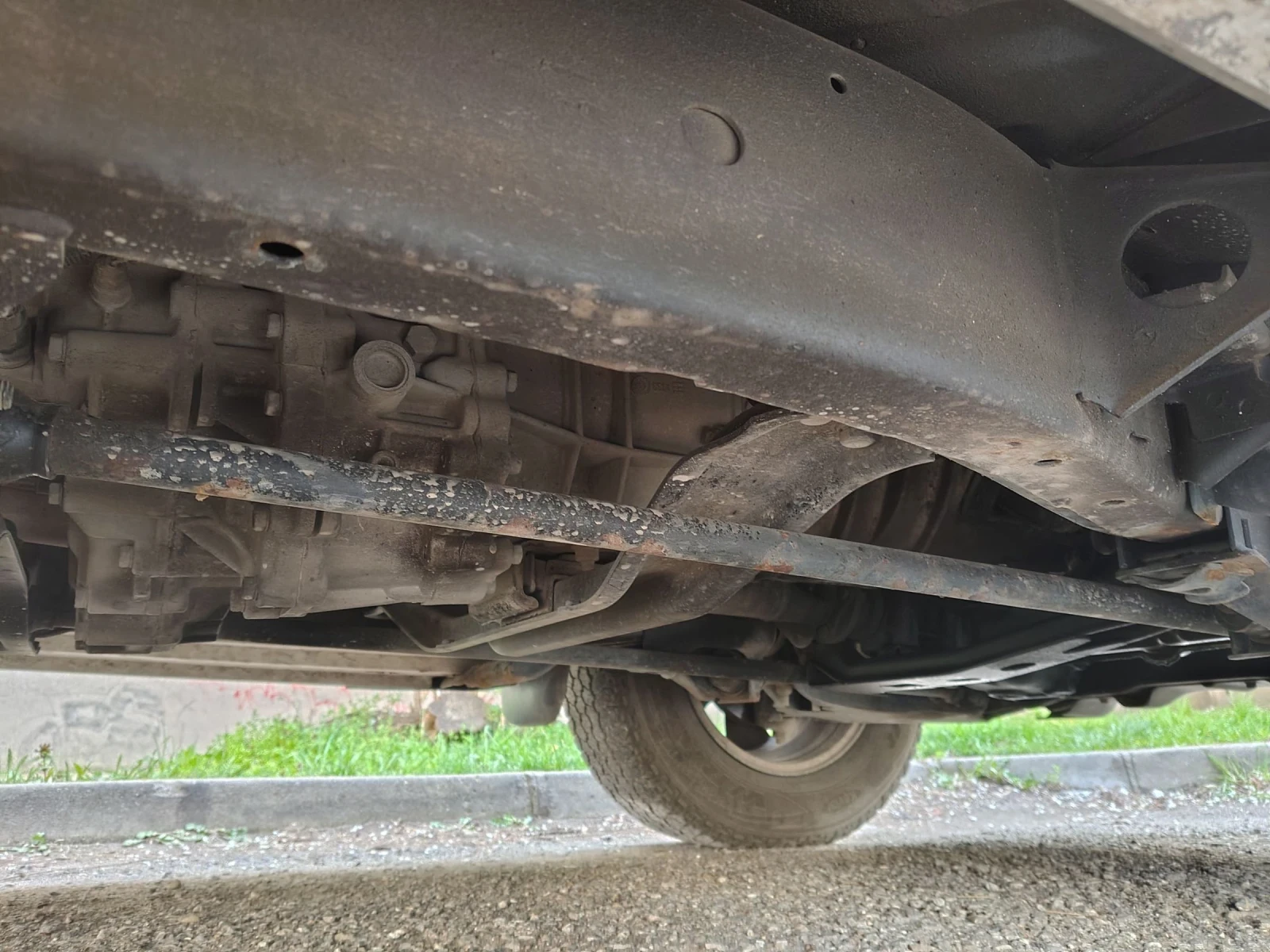 Nissan Terrano 2, 7 TD, снимка 16 - Автомобили и джипове - 54127400