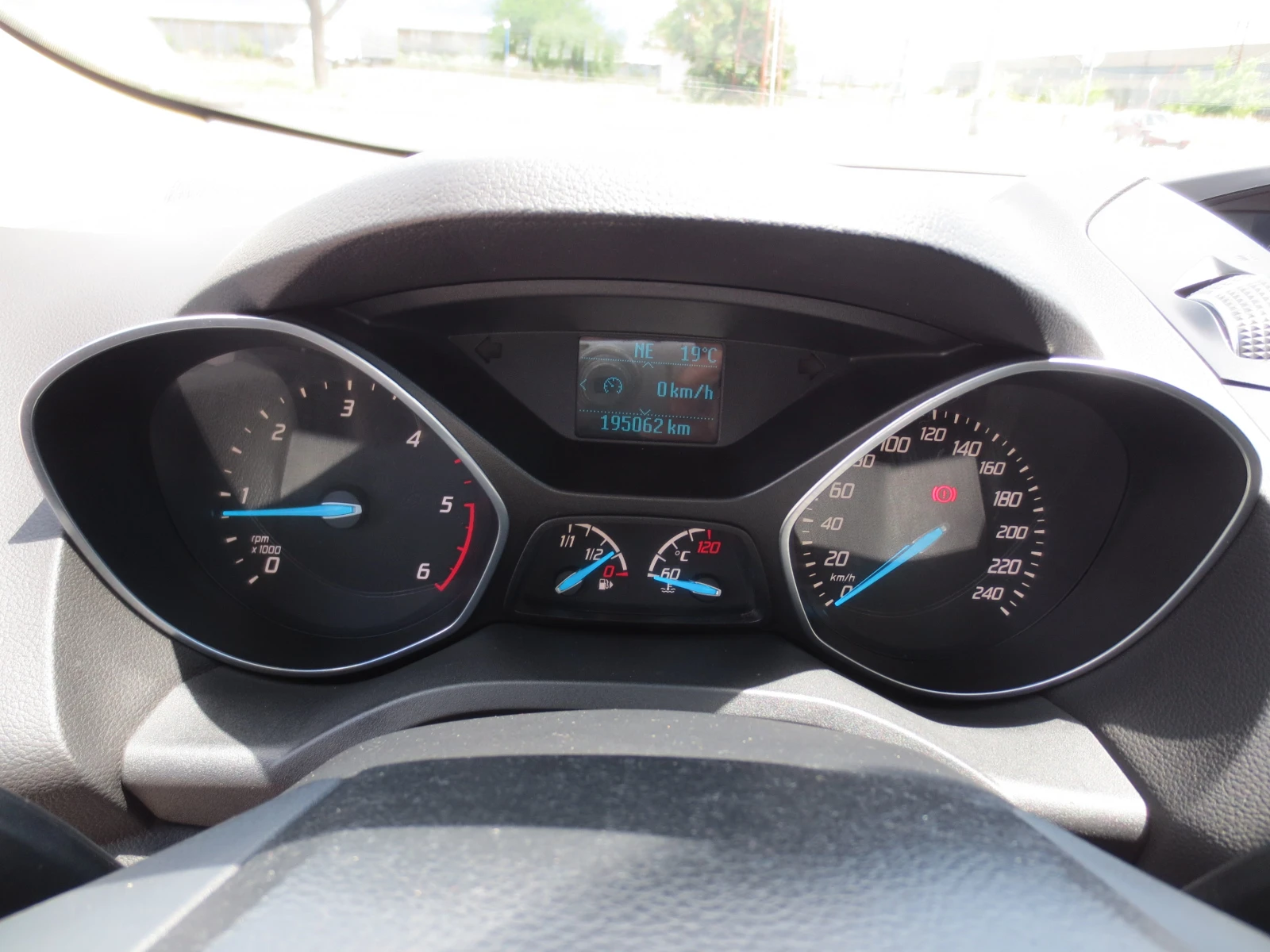 Ford Kuga 2.0 TDCI, снимка 11 - Автомобили и джипове - 54711284