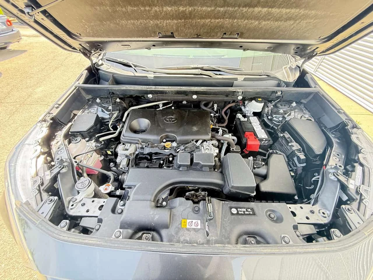 Toyota Rav4 * Limited * АВТОКРЕДИТ * ОБДУХВАНЕ * 360 * ПОДГРЕВ, снимка 15 - Автомобили и джипове - 54776191
