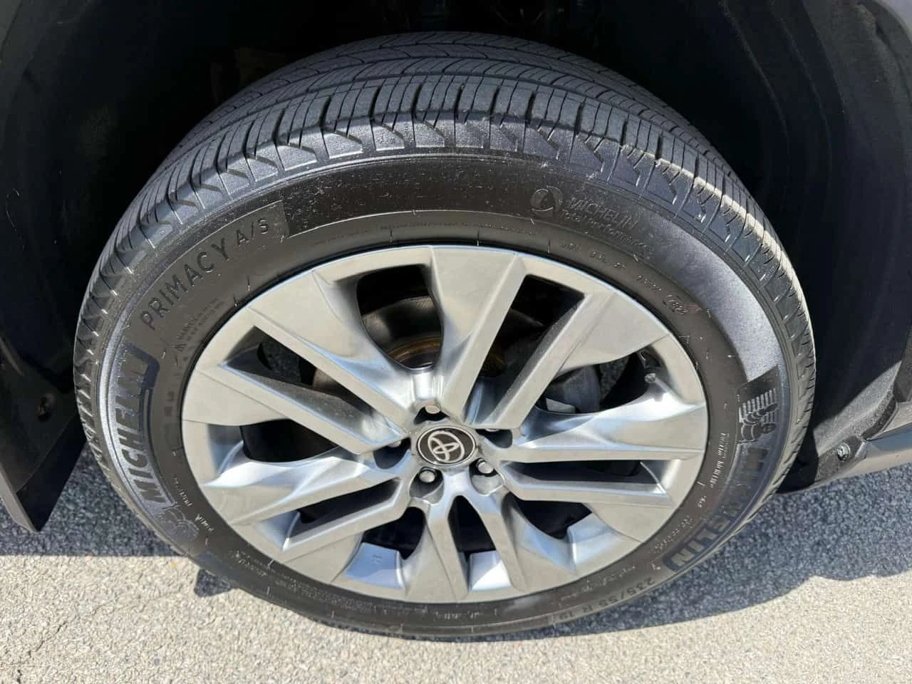 Toyota Rav4 * Limited * АВТОКРЕДИТ * ОБДУХВАНЕ * 360 * ПОДГРЕВ, снимка 8 - Автомобили и джипове - 54776191