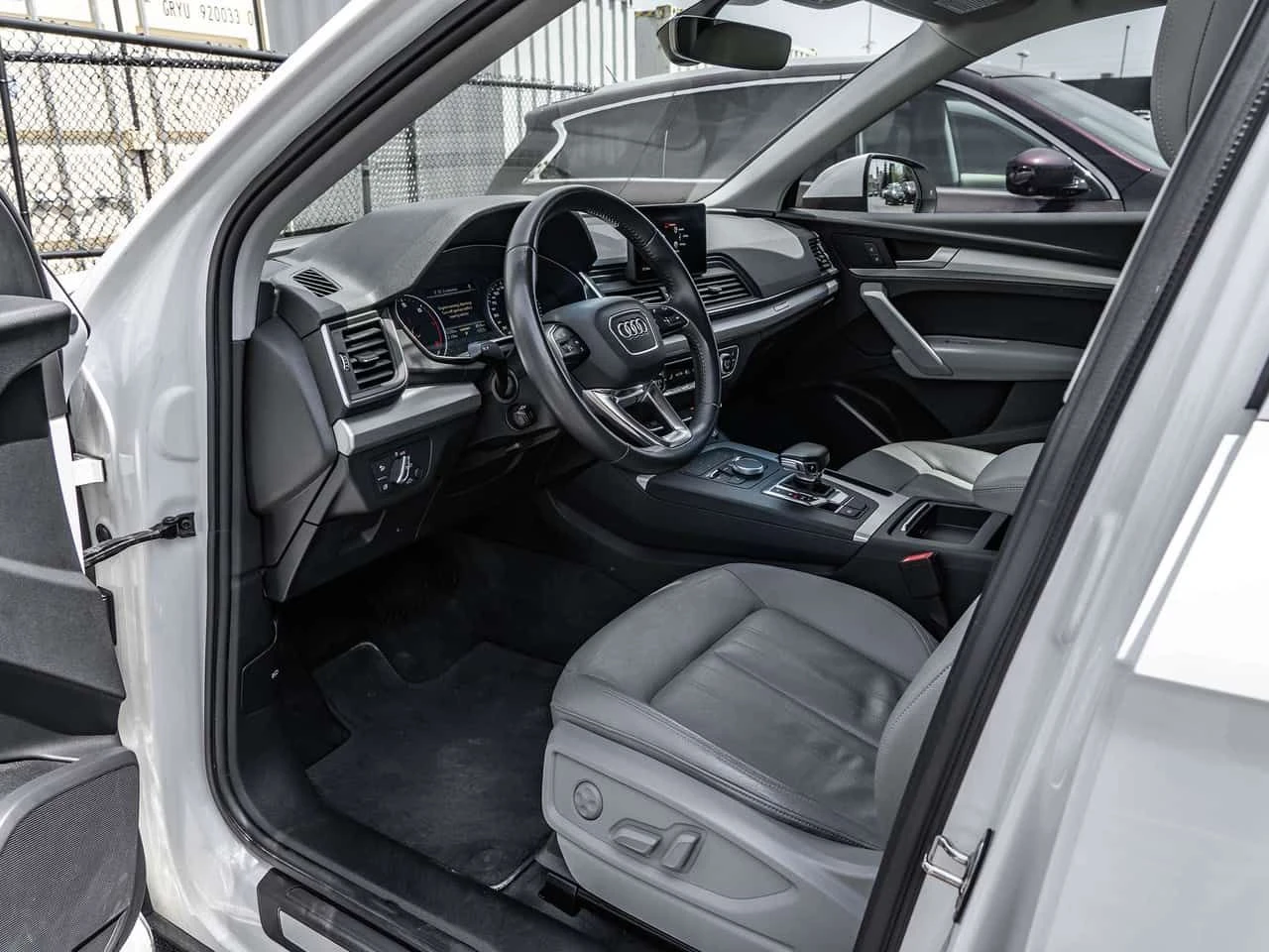 Audi Q5 * Komfort 45 TFSI quattro * CARFAX * ���� �� �� | Mobile.bg � ����������� 6