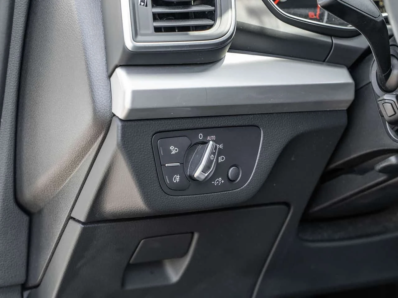 Audi Q5 * Komfort 45 TFSI quattro * CARFAX * ���� �� �� | Mobile.bg � ����������� 14